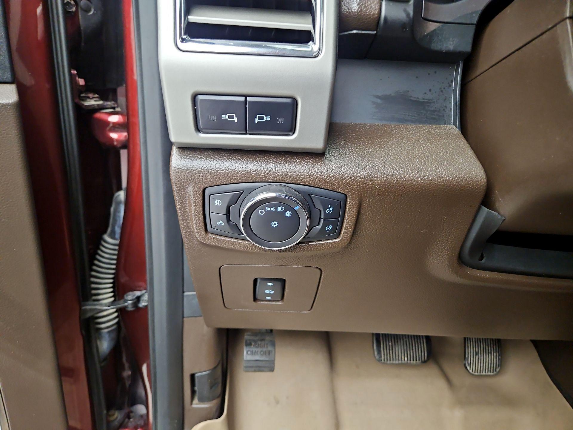 Thumbnail: 2015 Ford F-150 - 13