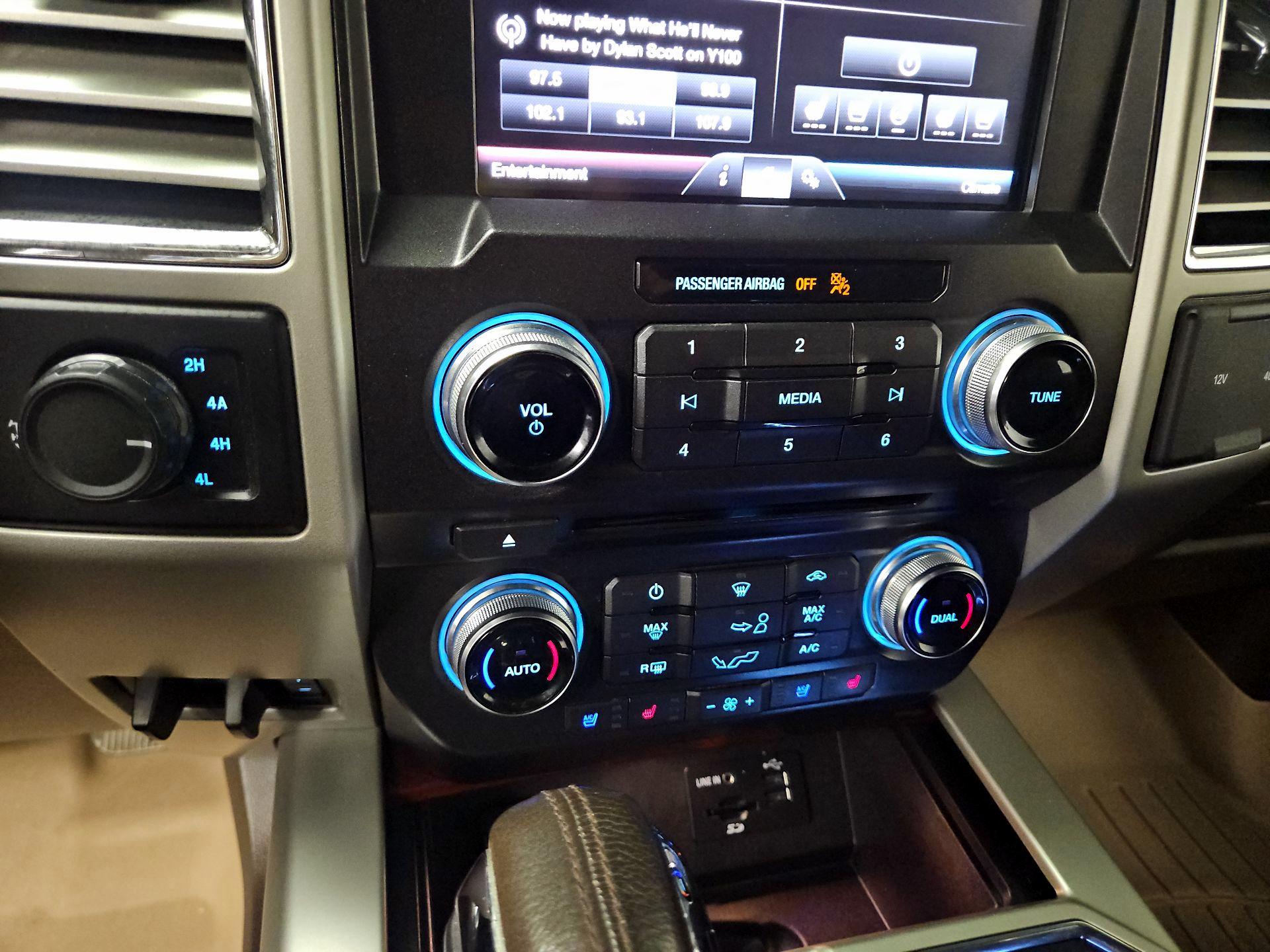 Thumbnail: 2015 Ford F-150 - 16