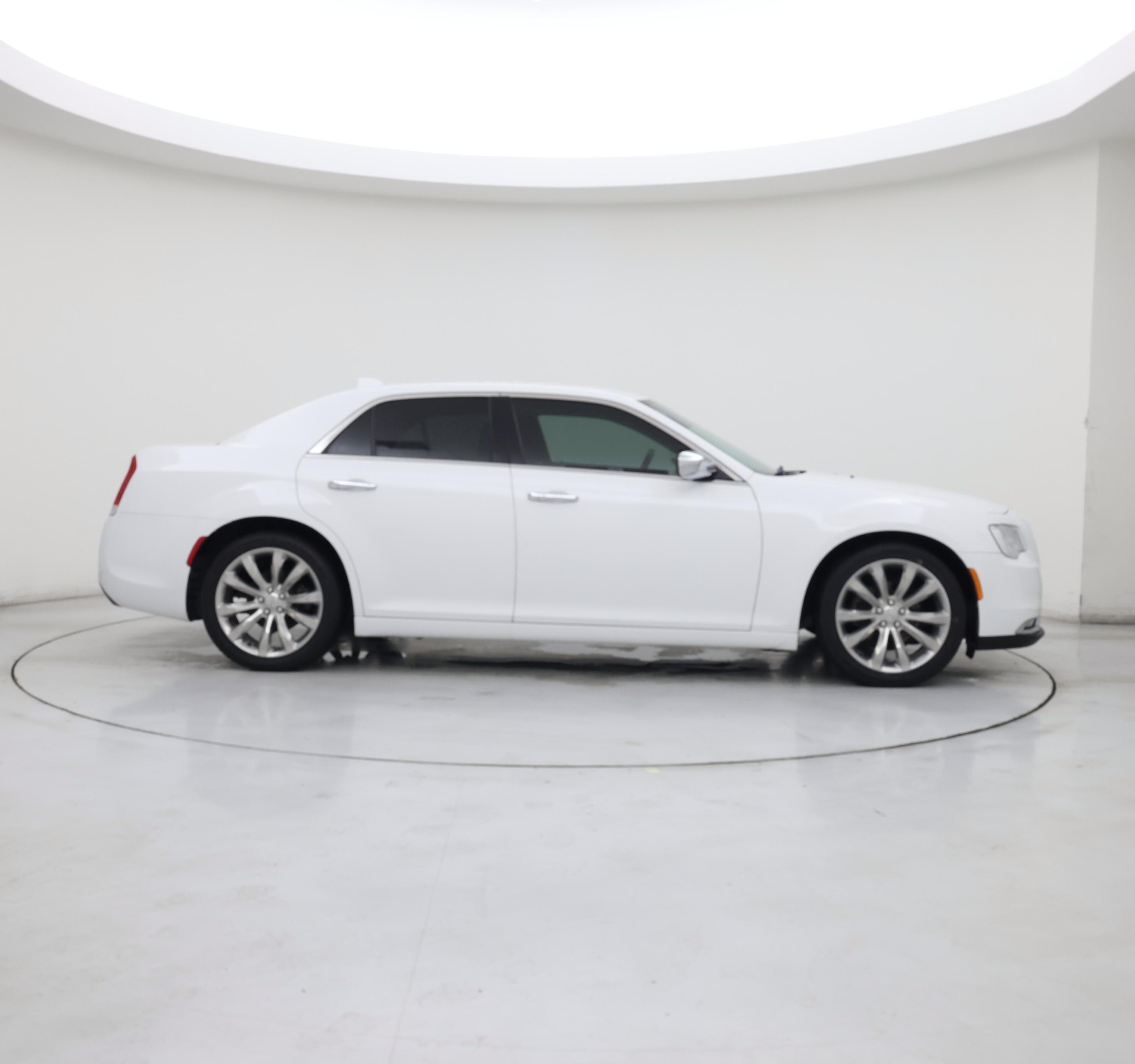 Thumbnail: 2019 Chrysler 300 - 7