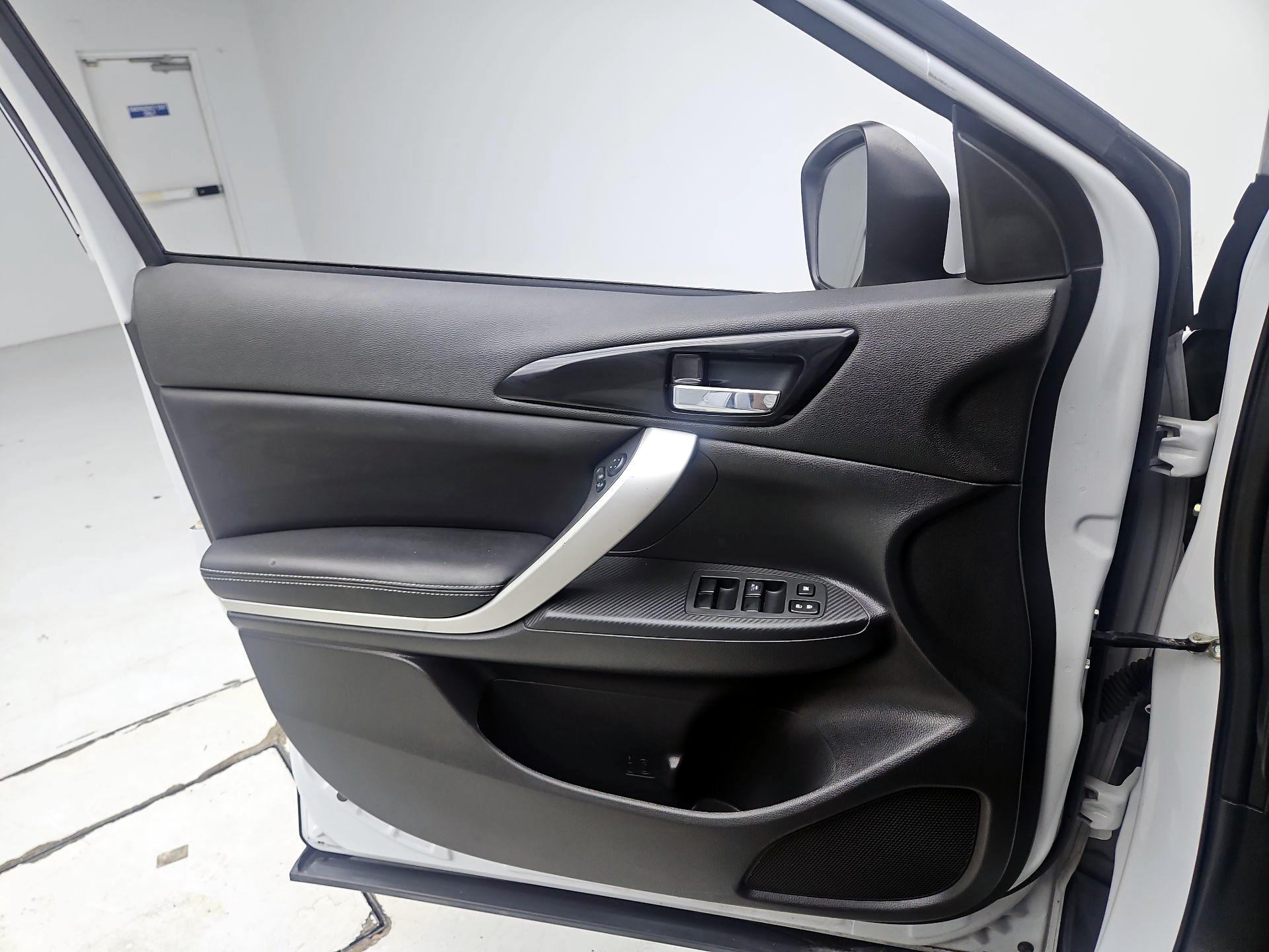 Thumbnail: 2022 Mitsubishi Eclipse Cross - 12