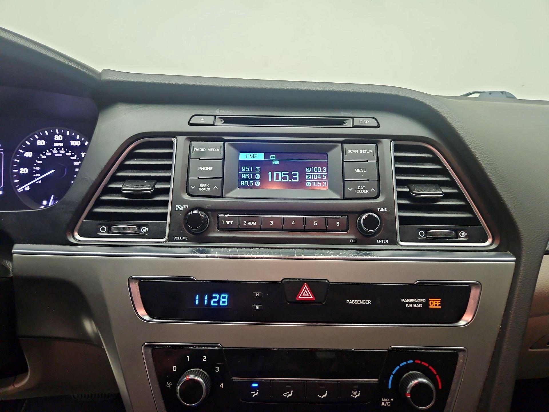 Thumbnail: 2015 Hyundai Sonata - 14