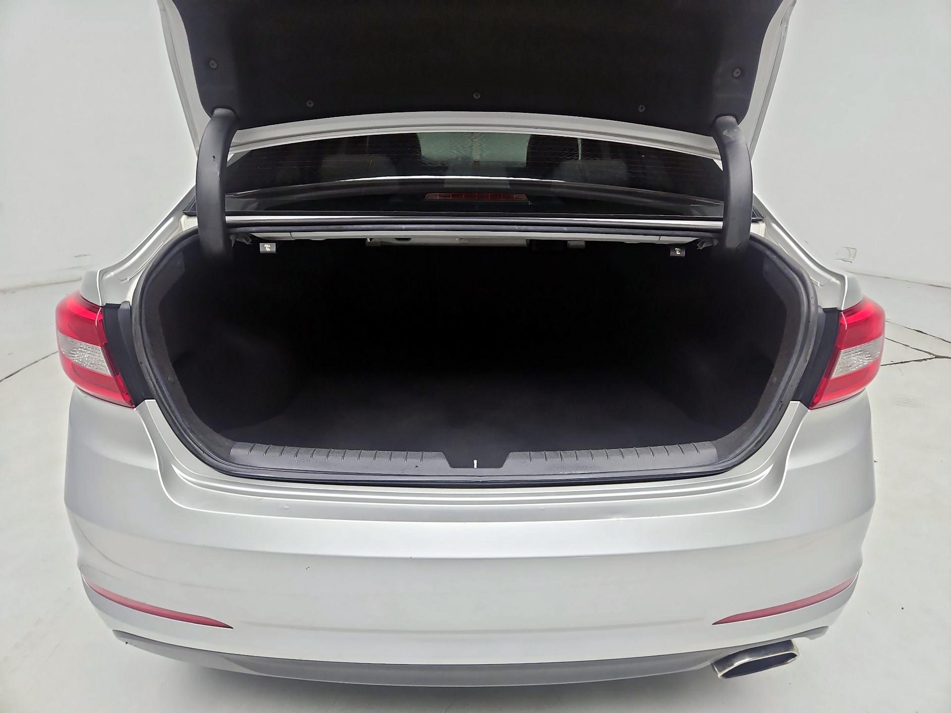 Thumbnail: 2015 Hyundai Sonata - 19