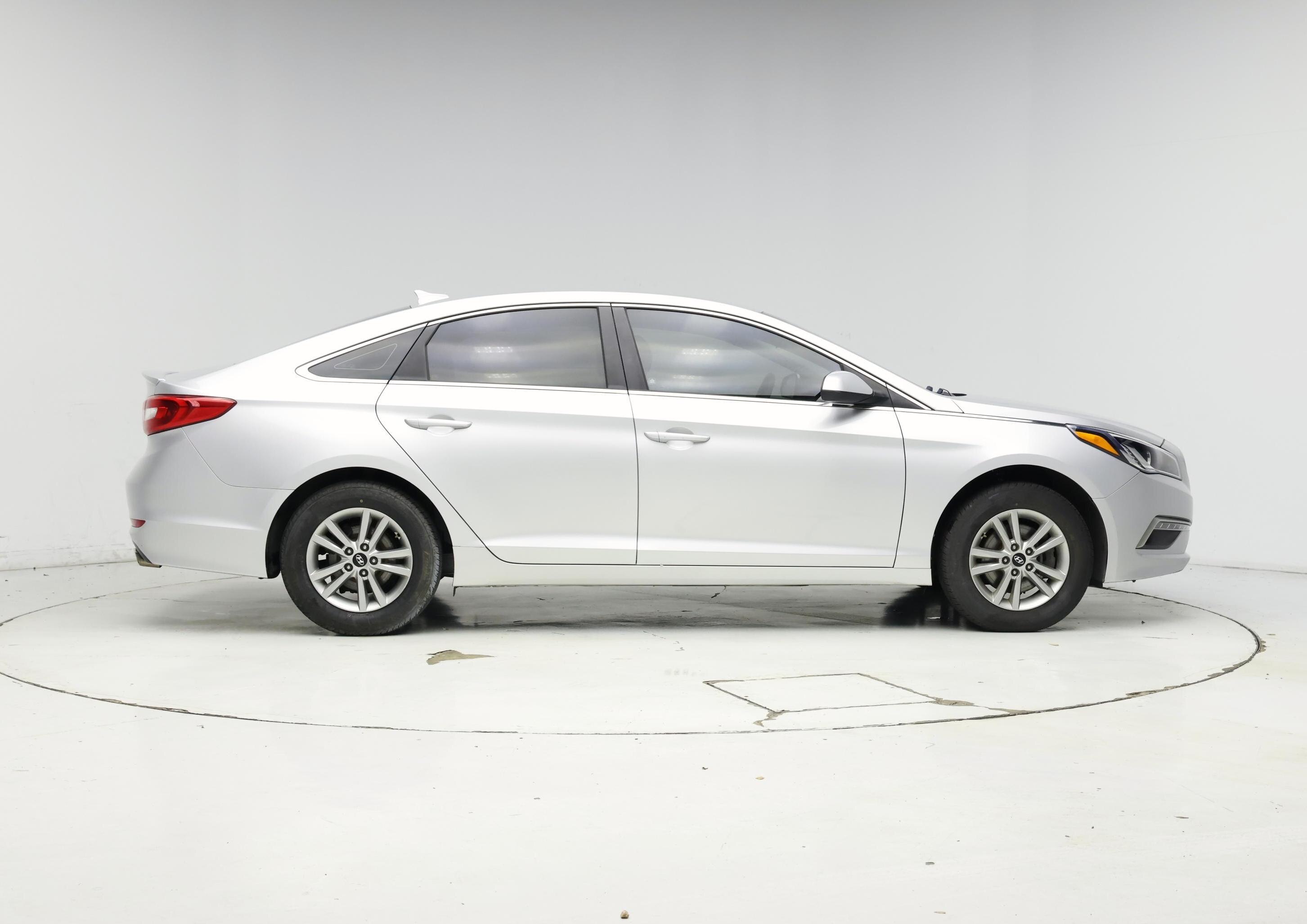 Thumbnail: 2015 Hyundai Sonata - 7