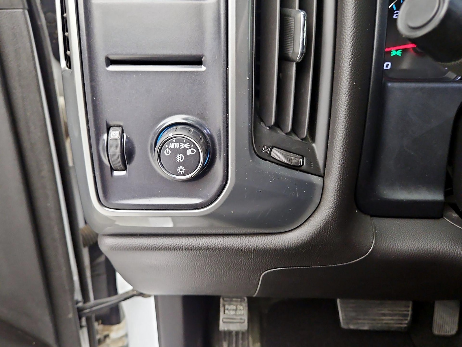 2014 Chevrolet Silverado 1500 LT - Photo 14