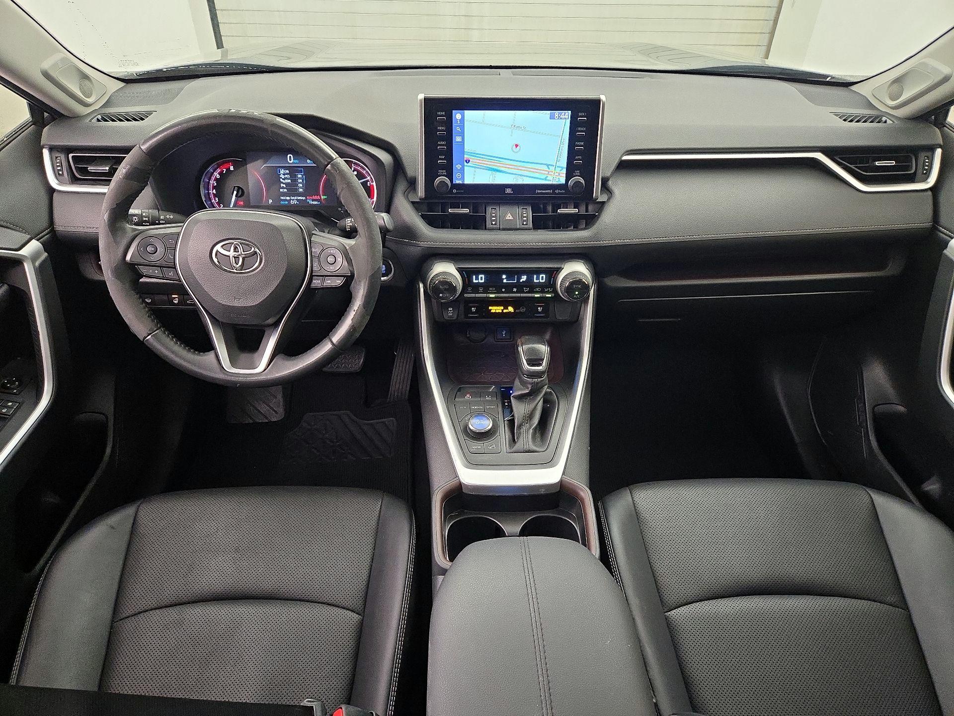 Thumbnail: 2021 Toyota RAV4 - 9