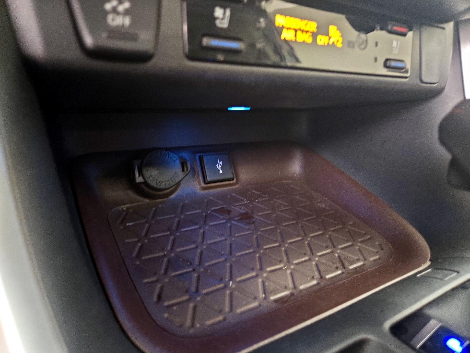 Thumbnail: 2021 Toyota RAV4 - 19