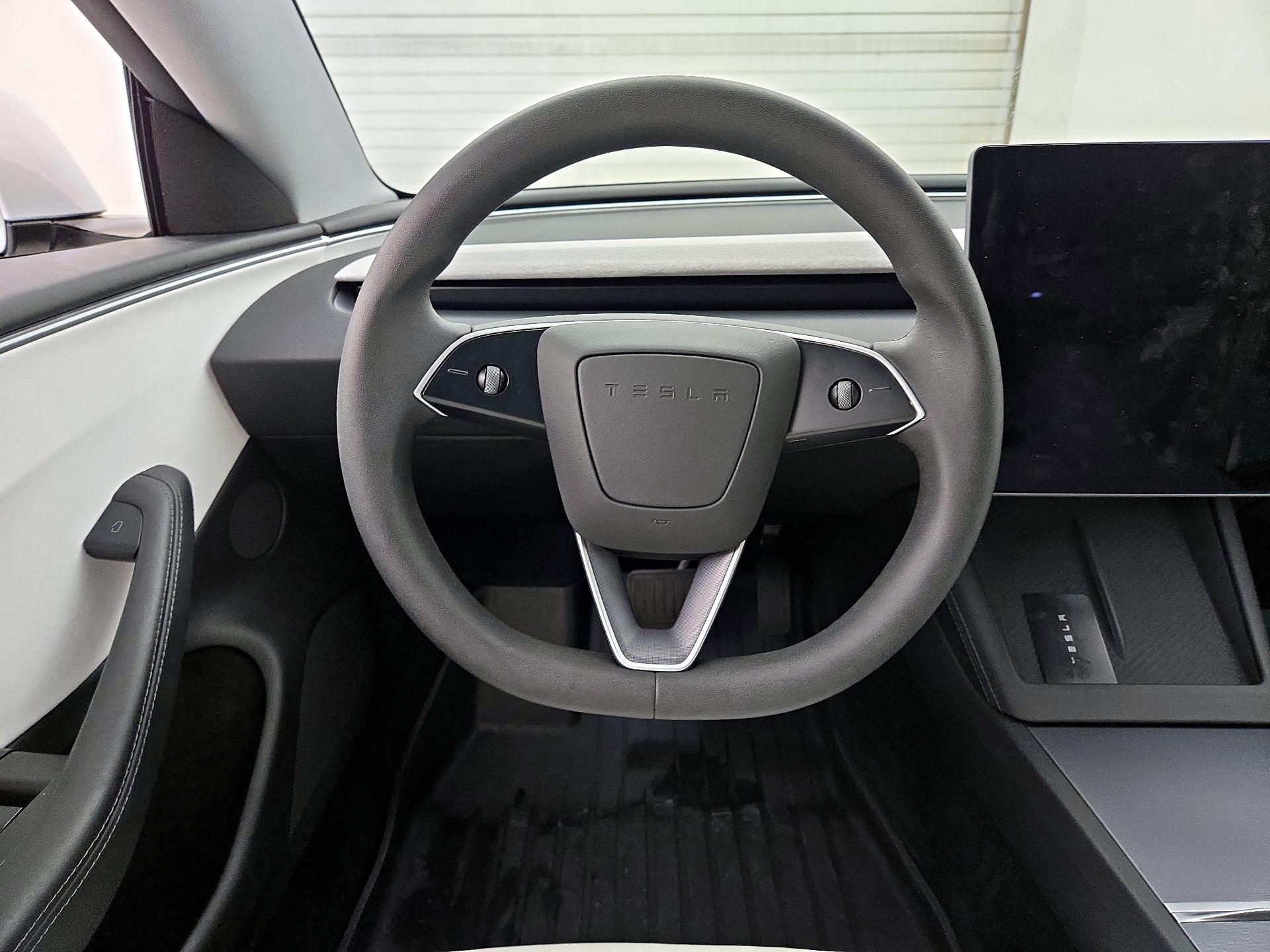 Thumbnail: 2024 Tesla Model 3 - 10