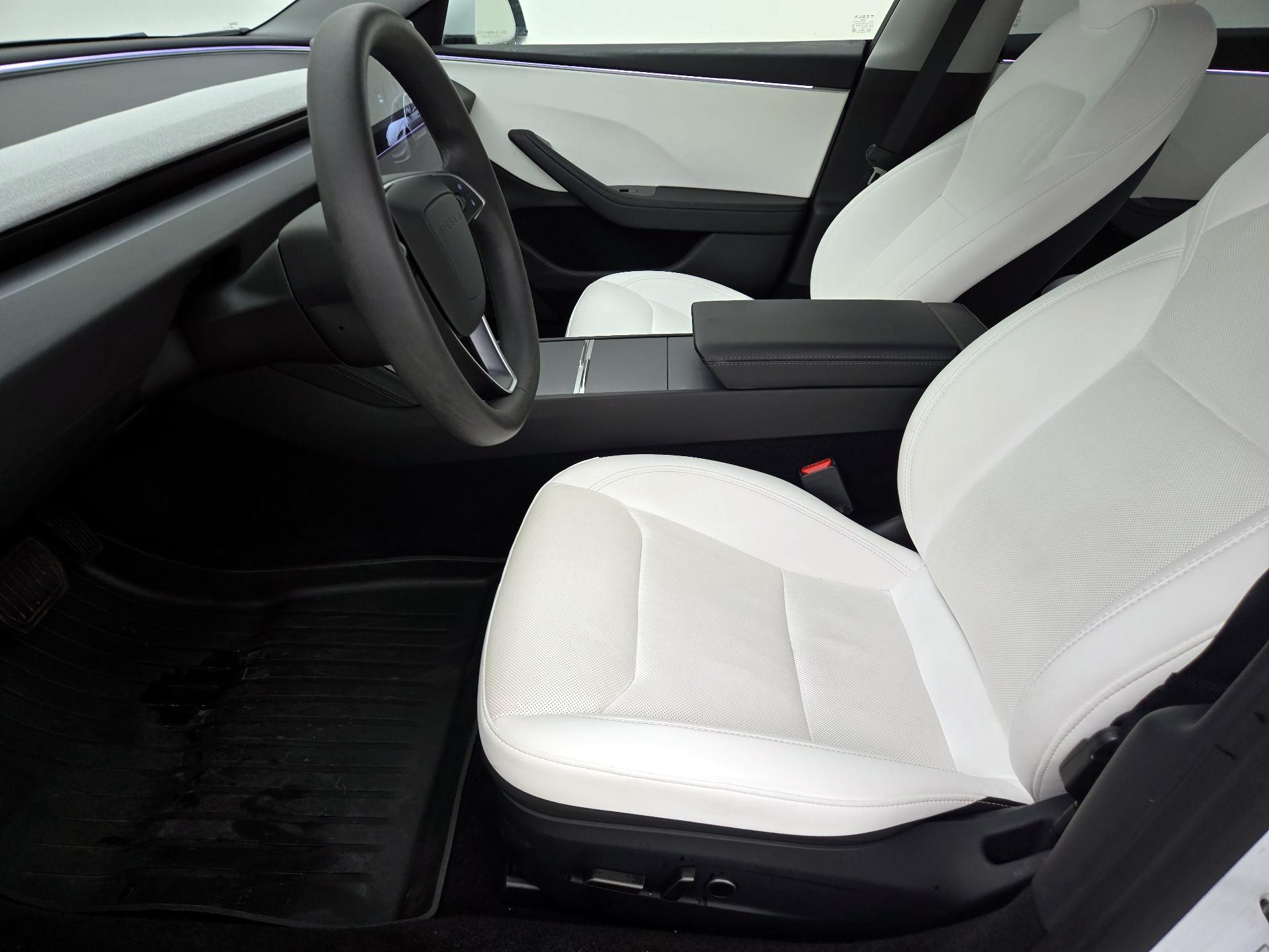 Thumbnail: 2024 Tesla Model 3 - 11
