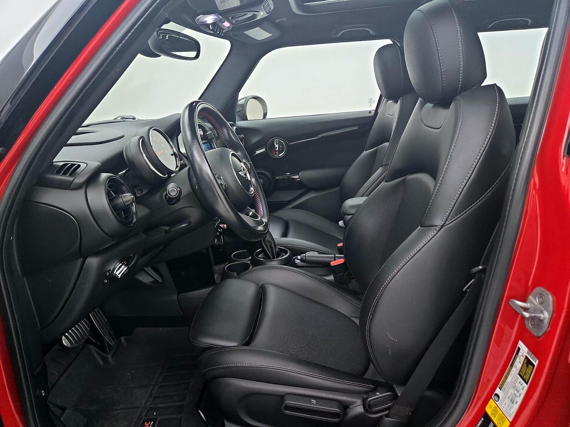 Thumbnail: 2018 MINI Cooper Hardtop - 11
