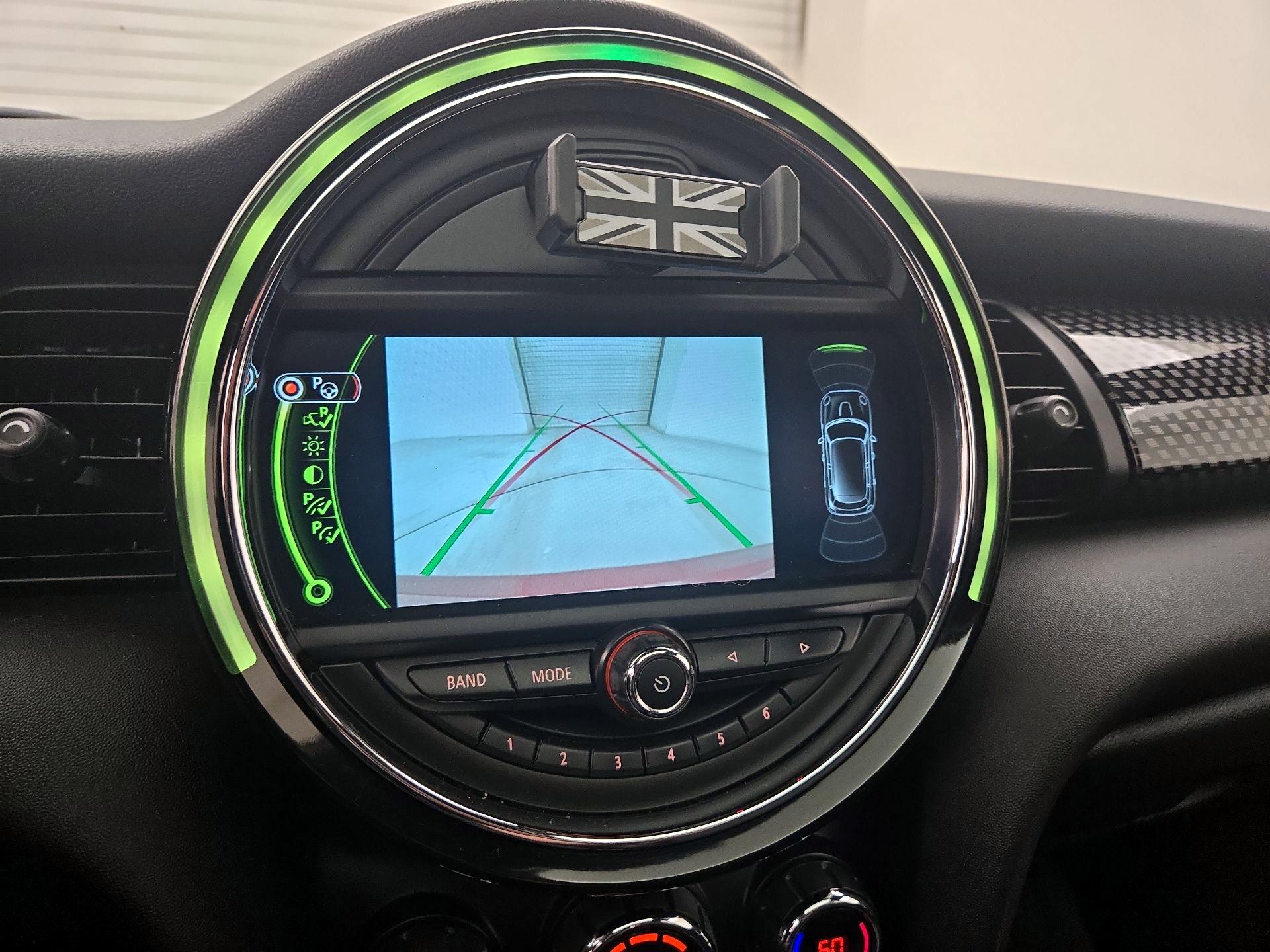 Thumbnail: 2018 MINI Cooper Hardtop - 15