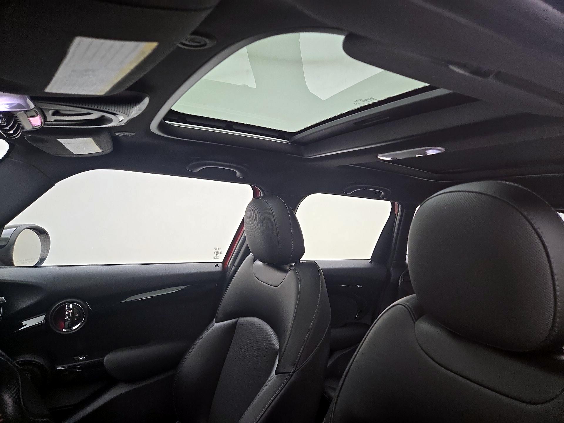 Thumbnail: 2018 MINI Cooper Hardtop - 20