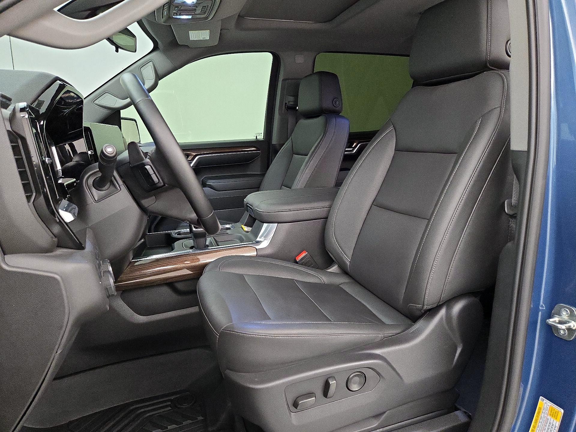 Thumbnail: 2024 Chevrolet Silverado 1500 - 11