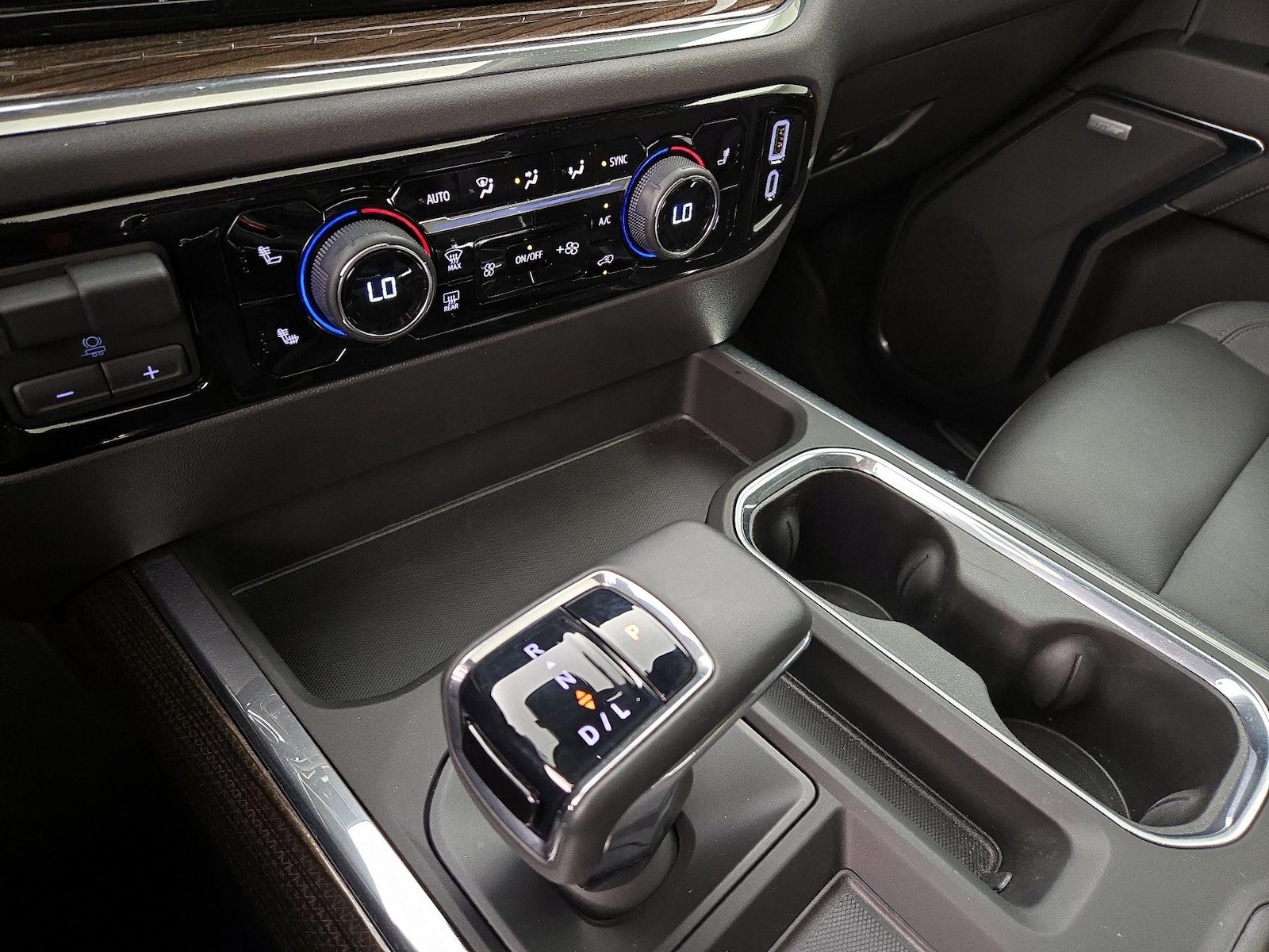 2024 Chevrolet Silverado 1500 LT Trail Boss - Photo 18