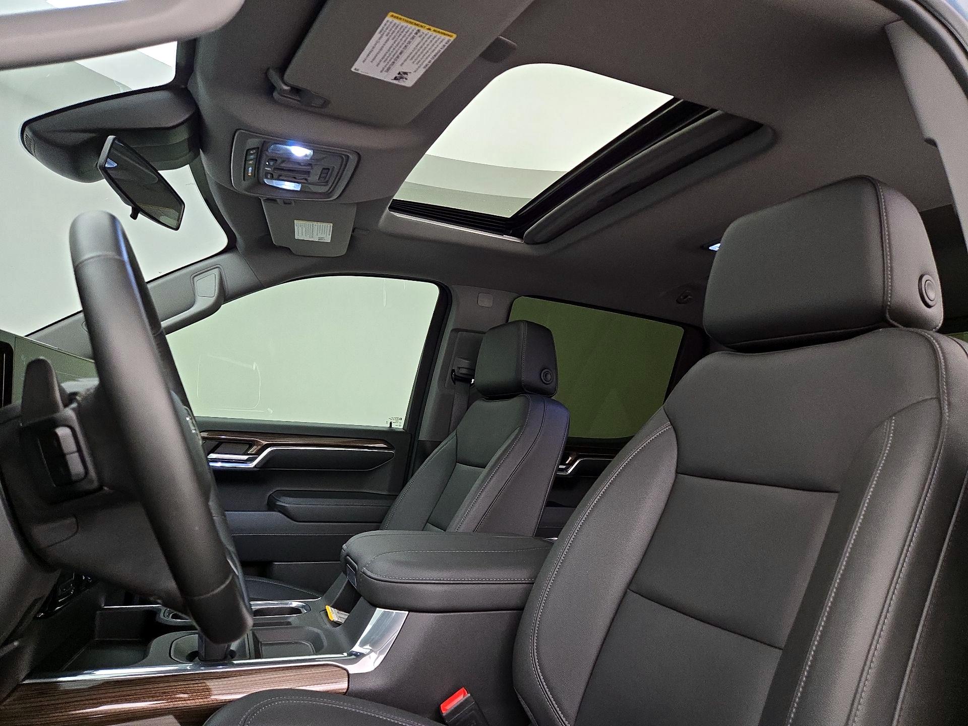 Thumbnail: 2024 Chevrolet Silverado 1500 - 19