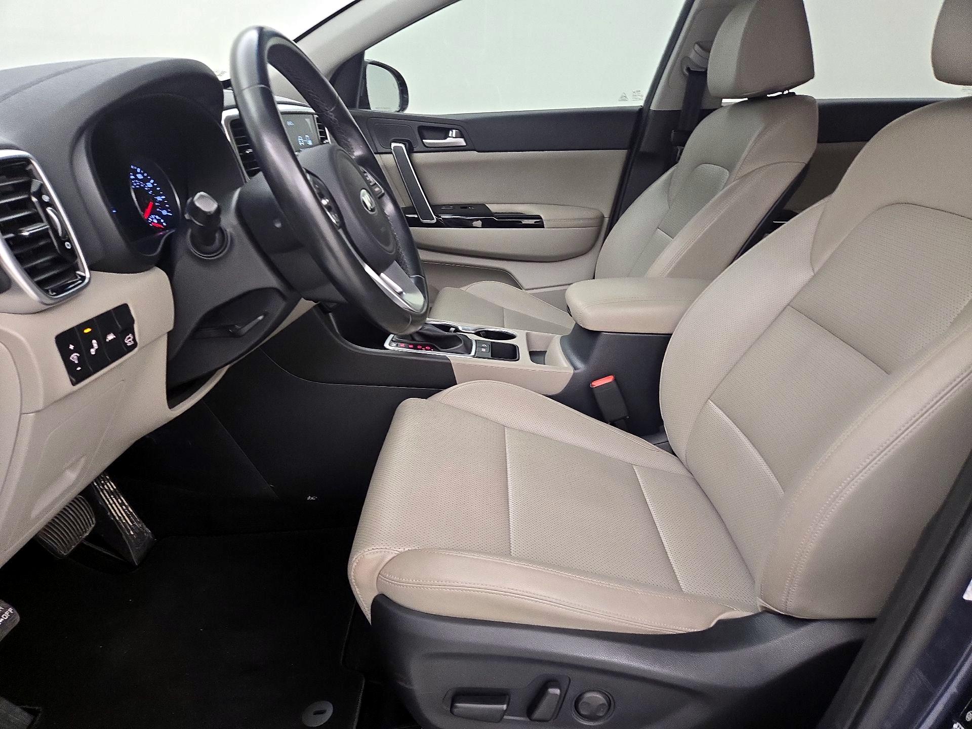 Thumbnail: 2020 Kia Sportage - 11