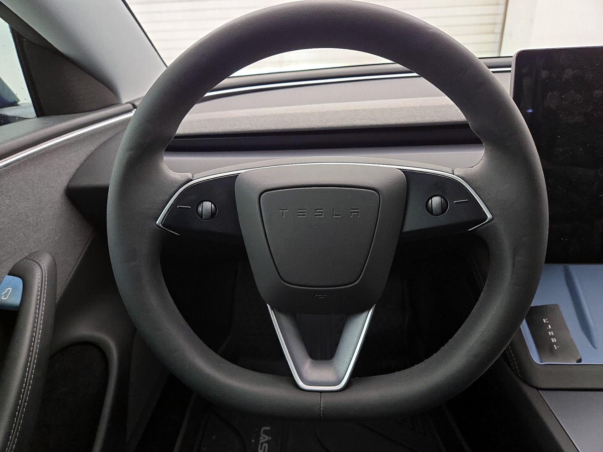 Thumbnail: 2025 Tesla Model 3 - 10