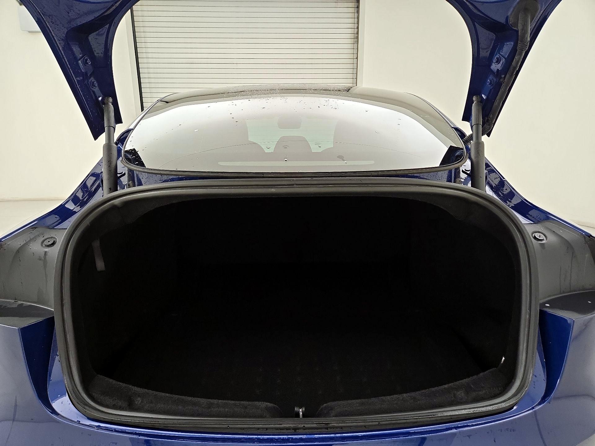 Thumbnail: 2025 Tesla Model 3 - 19