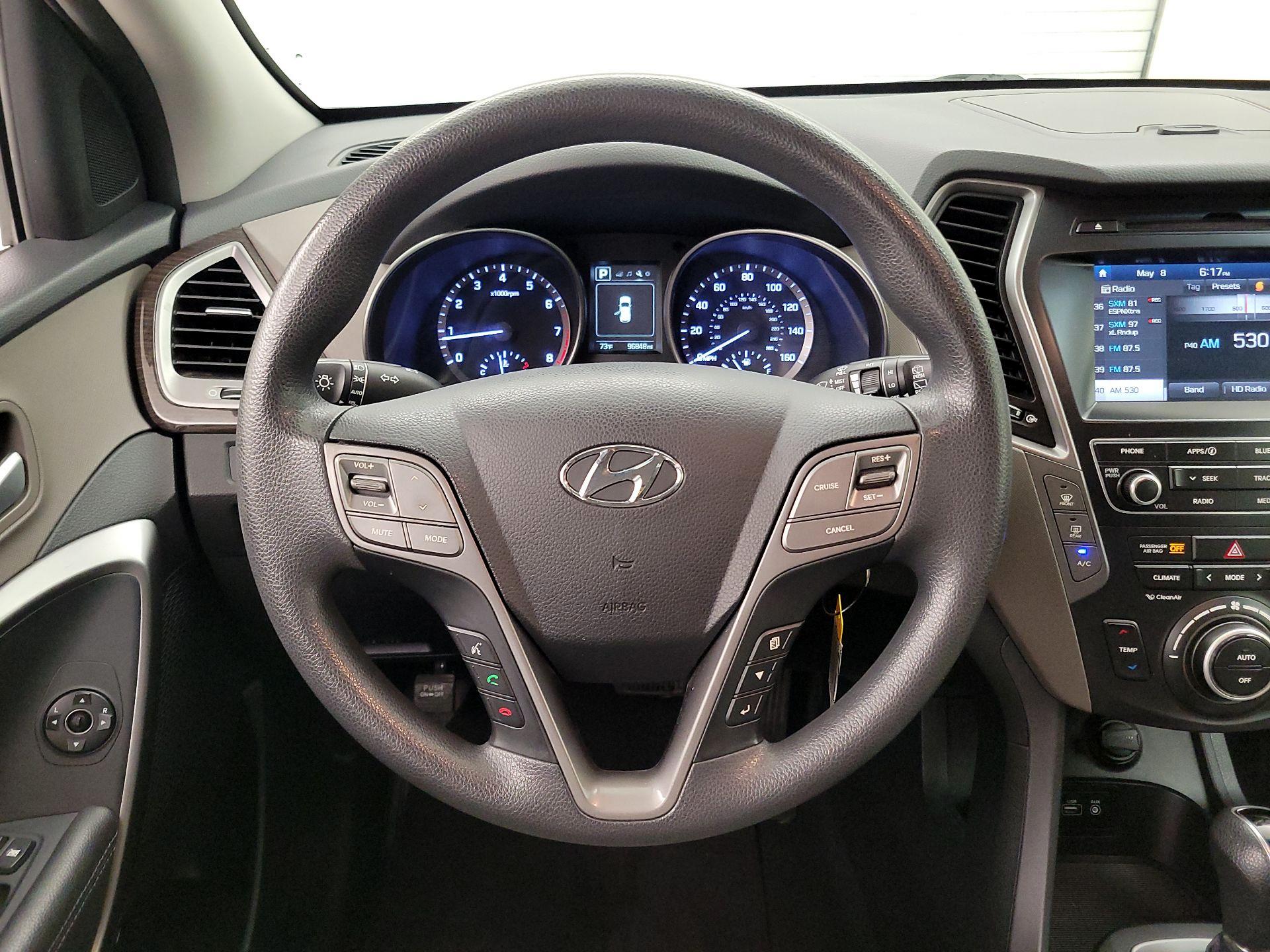 Thumbnail: 2017 Hyundai Santa Fe - 10