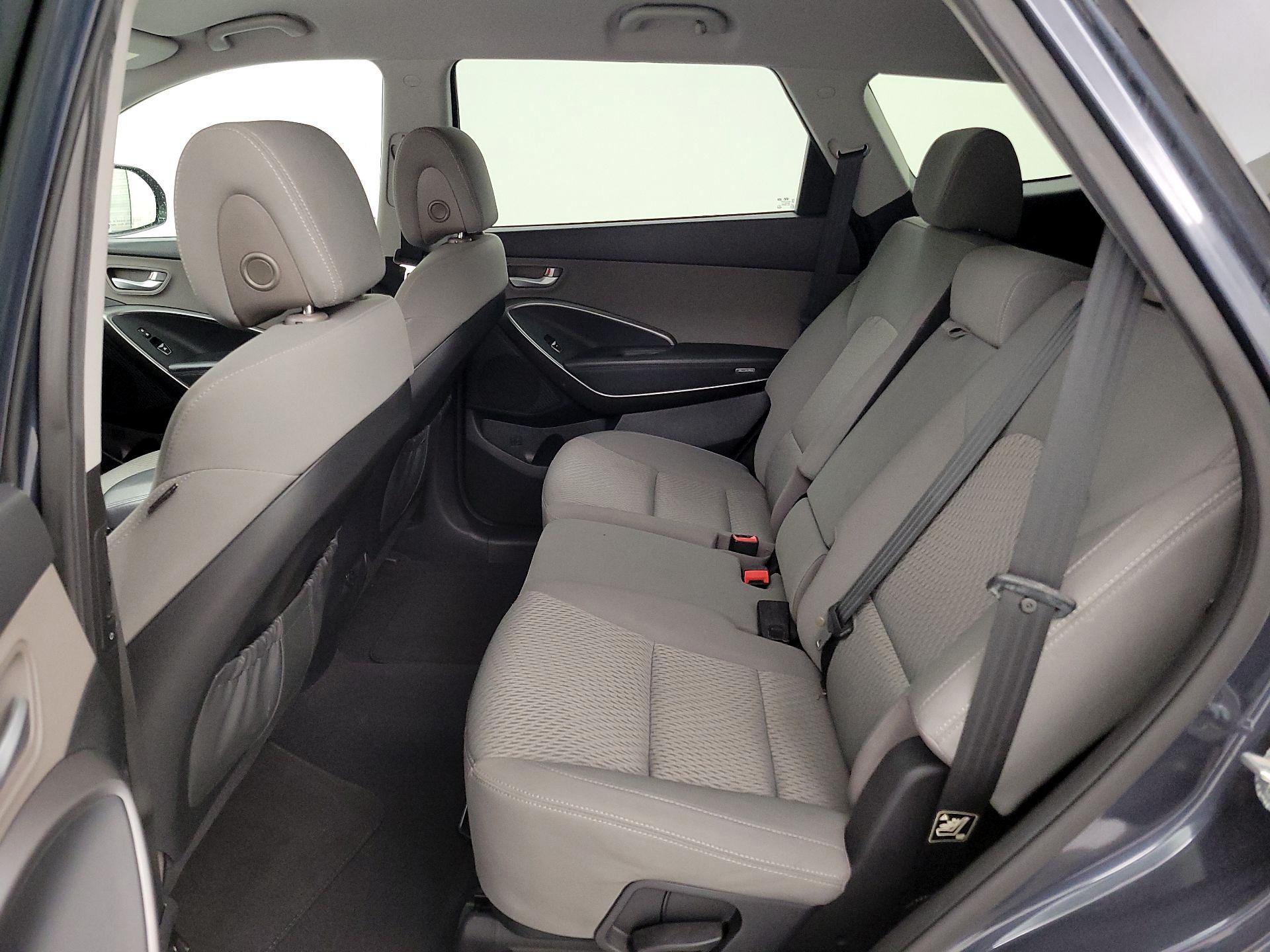 Thumbnail: 2017 Hyundai Santa Fe - 19