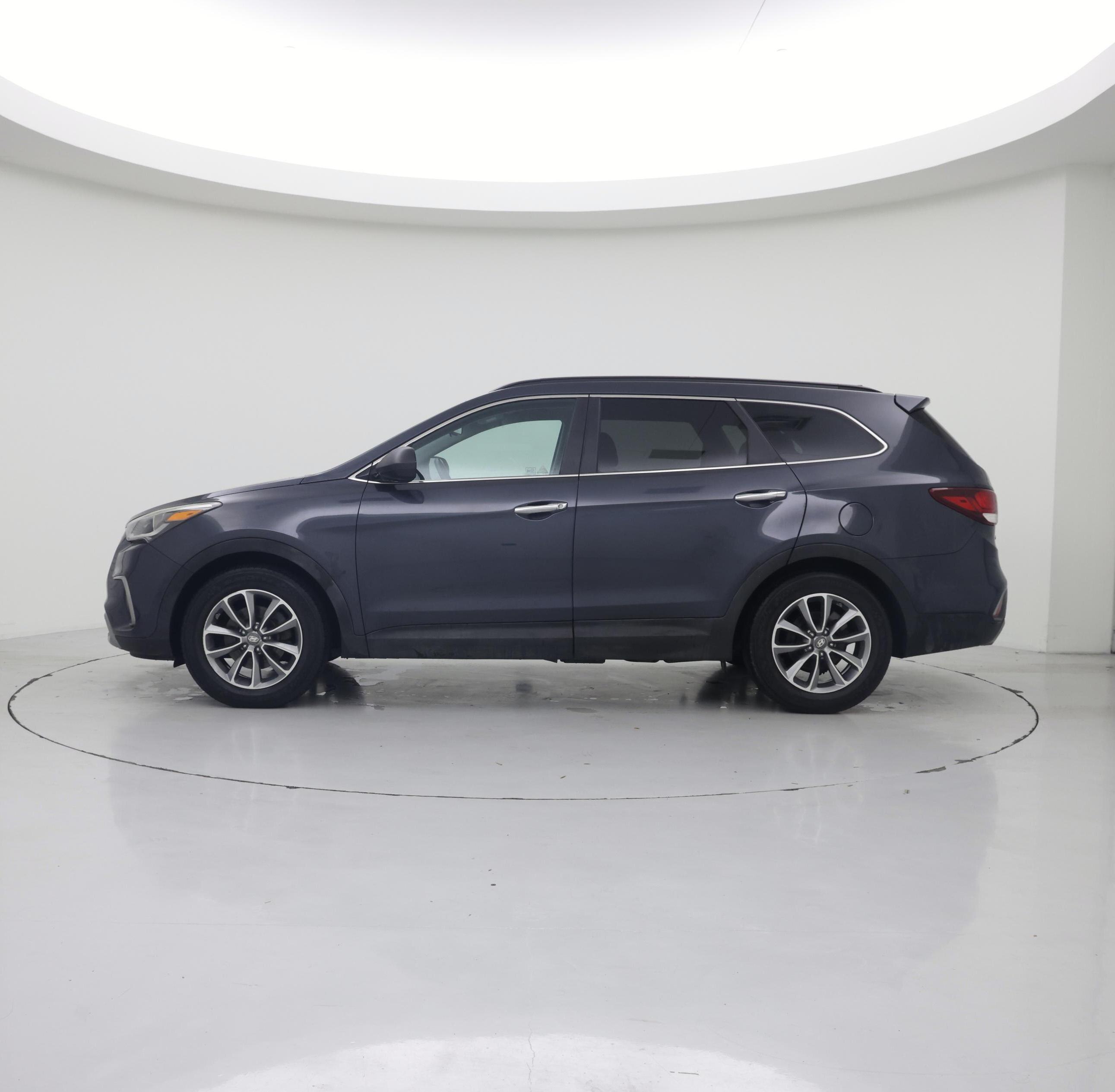 Thumbnail: 2017 Hyundai Santa Fe - 3