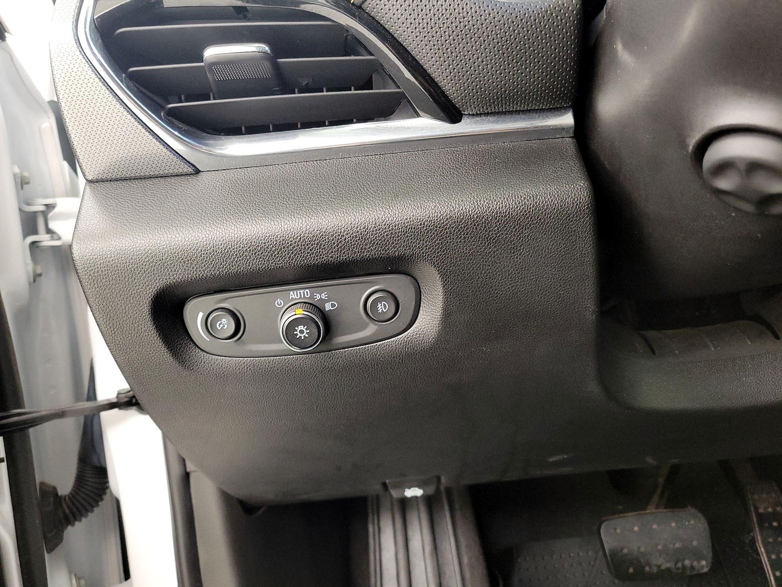 2018 Chevrolet Traverse Premier - Photo 14