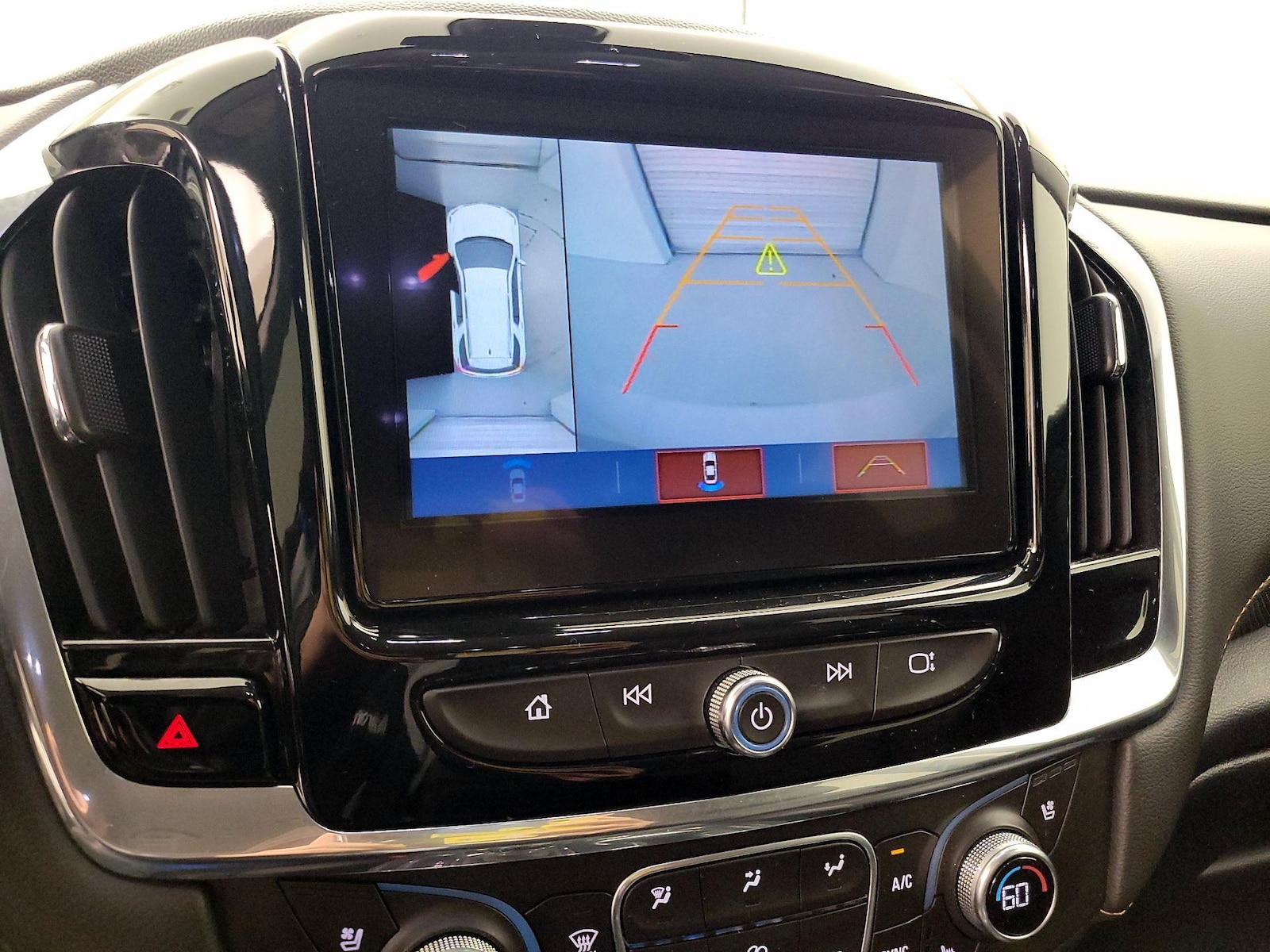 2018 Chevrolet Traverse Premier - Photo 16