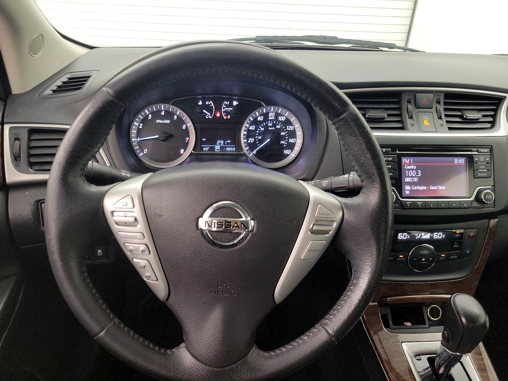Thumbnail: 2015 Nissan Sentra - 10