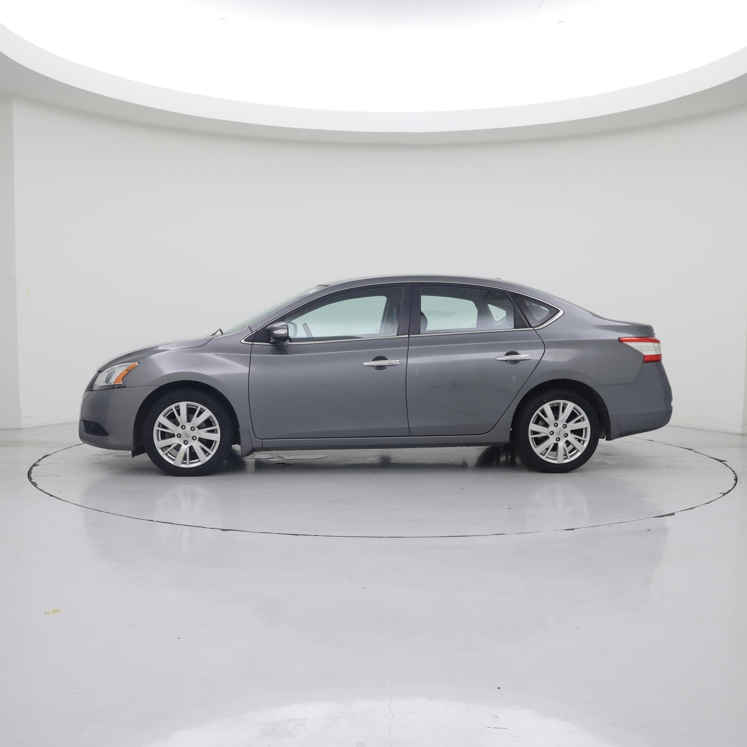 Thumbnail: 2015 Nissan Sentra - 3