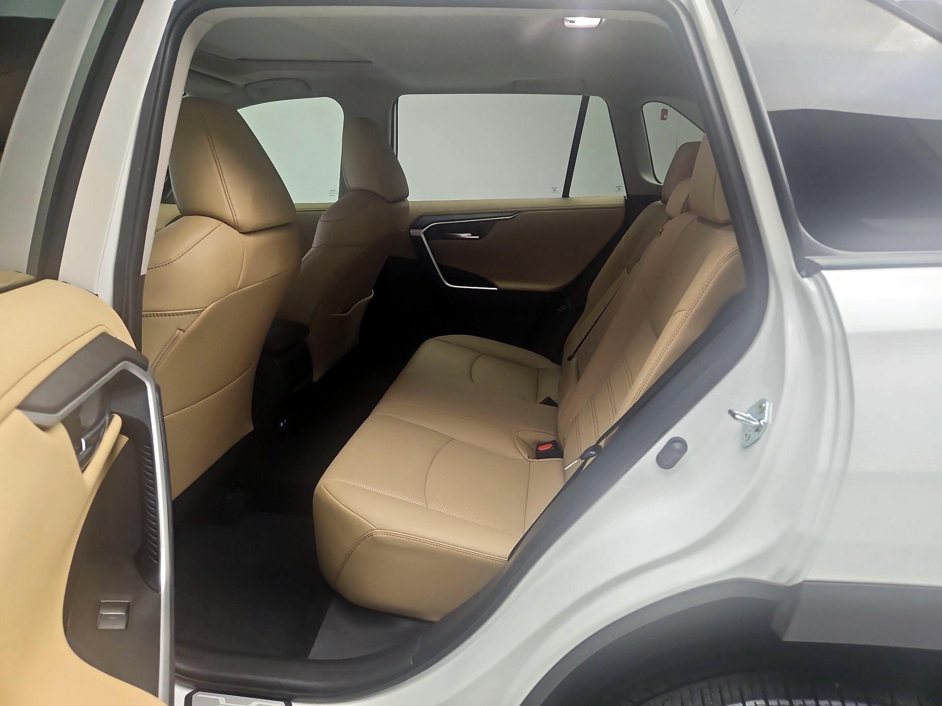Thumbnail: 2025 Toyota RAV4 - 20