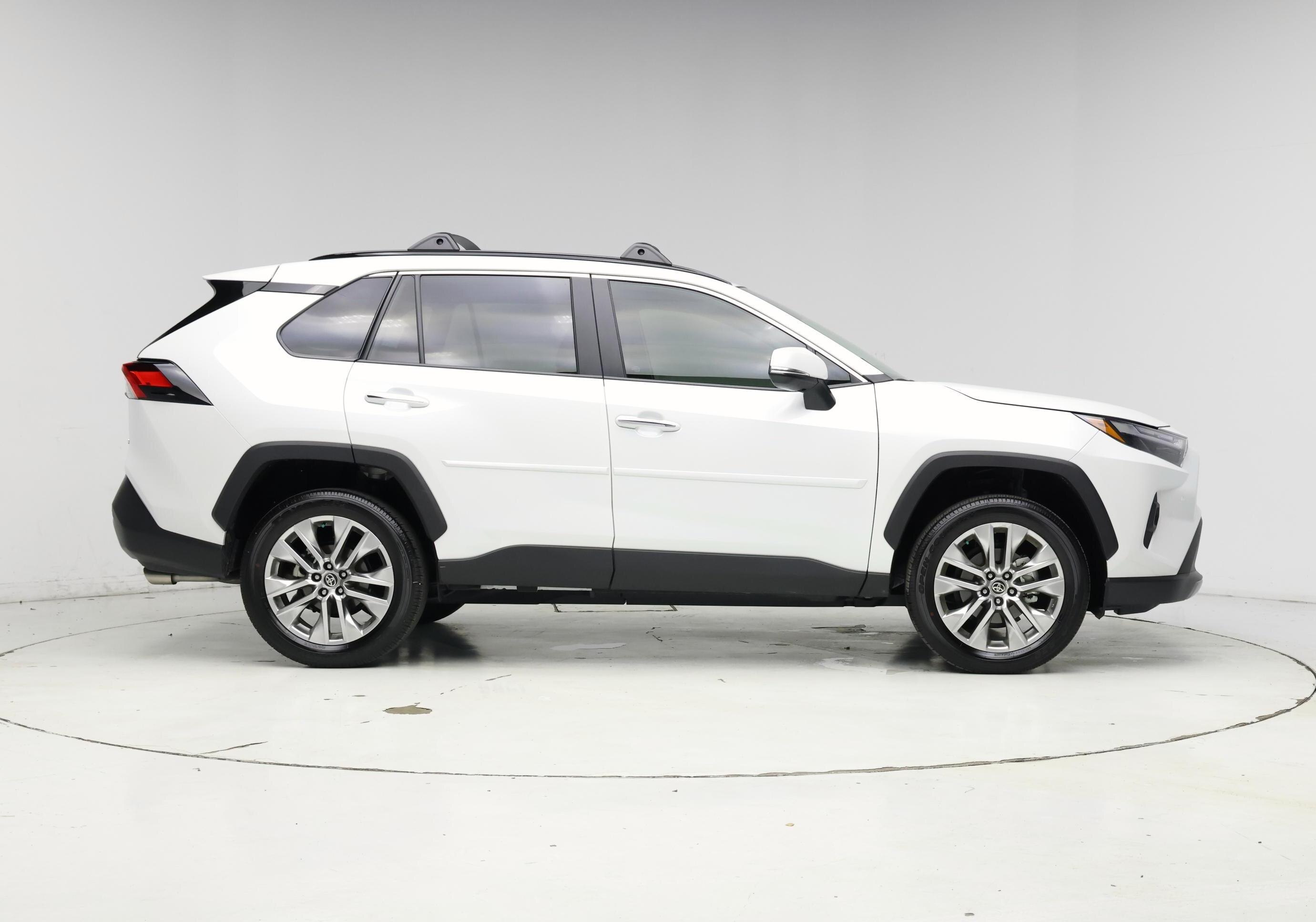 Thumbnail: 2025 Toyota RAV4 - 7