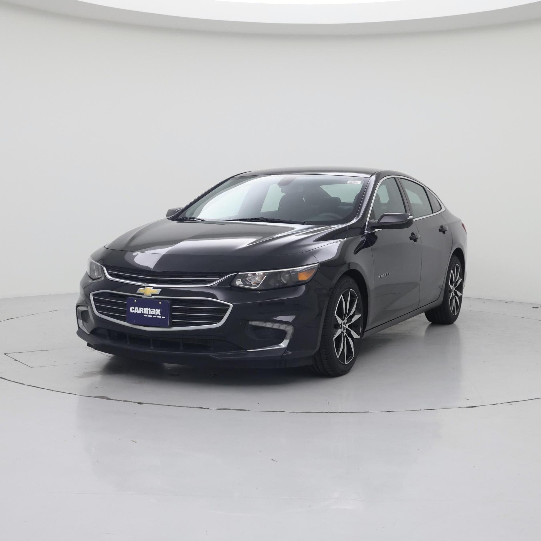 Thumbnail: 2018 Chevrolet Malibu - 4