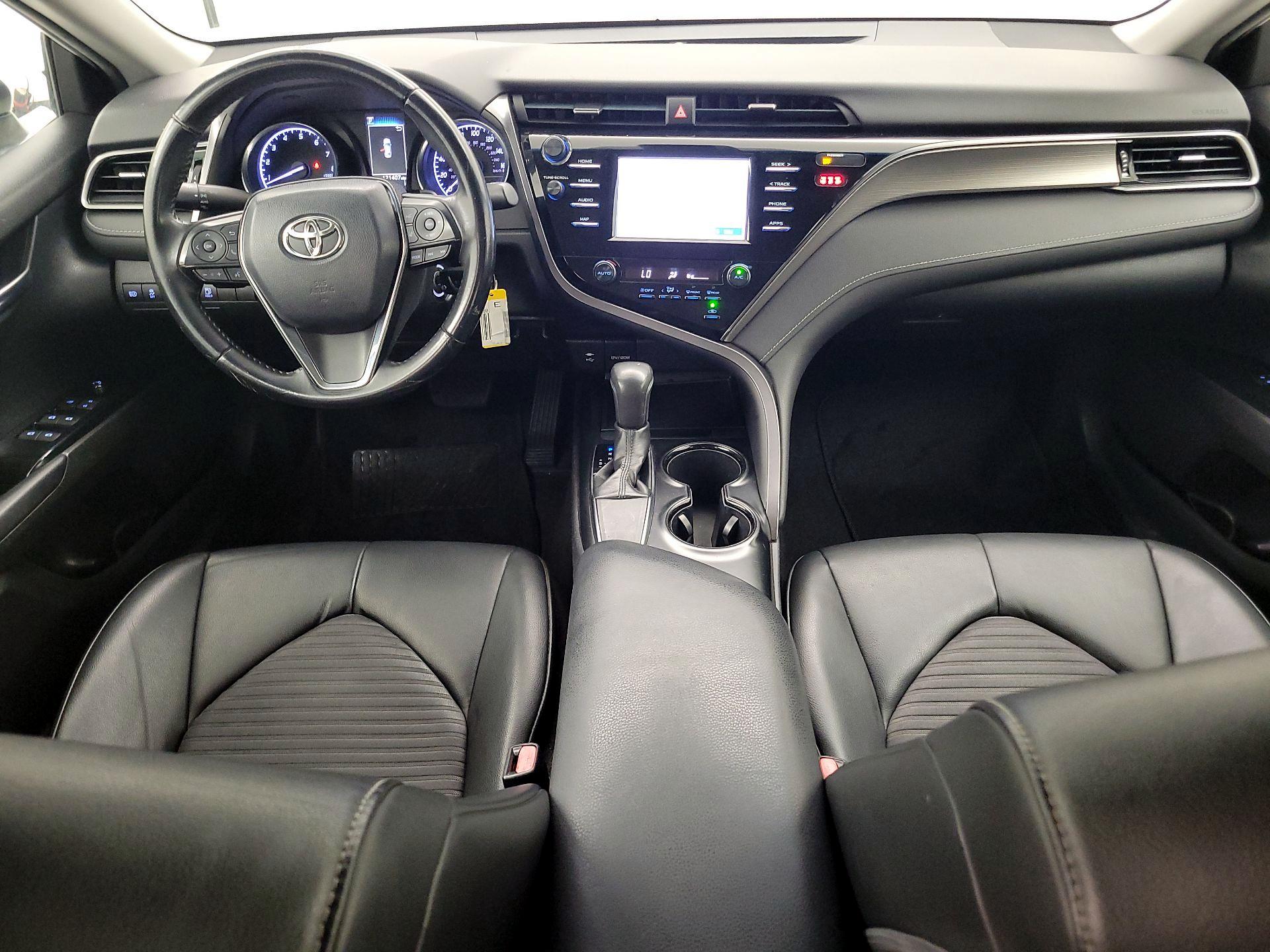 Thumbnail: 2019 Toyota Camry - 9