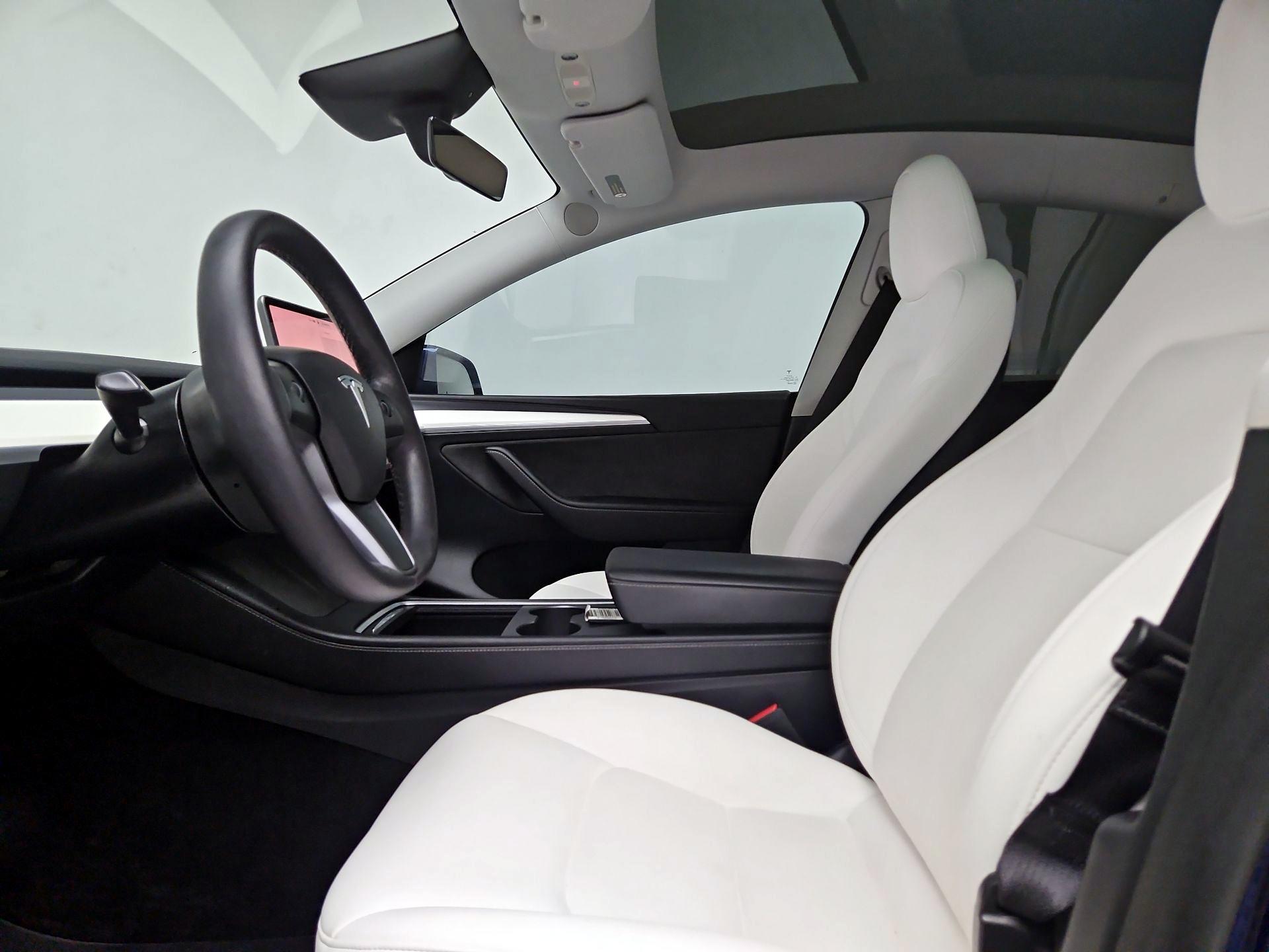 Thumbnail: 2023 Tesla Model Y - 11