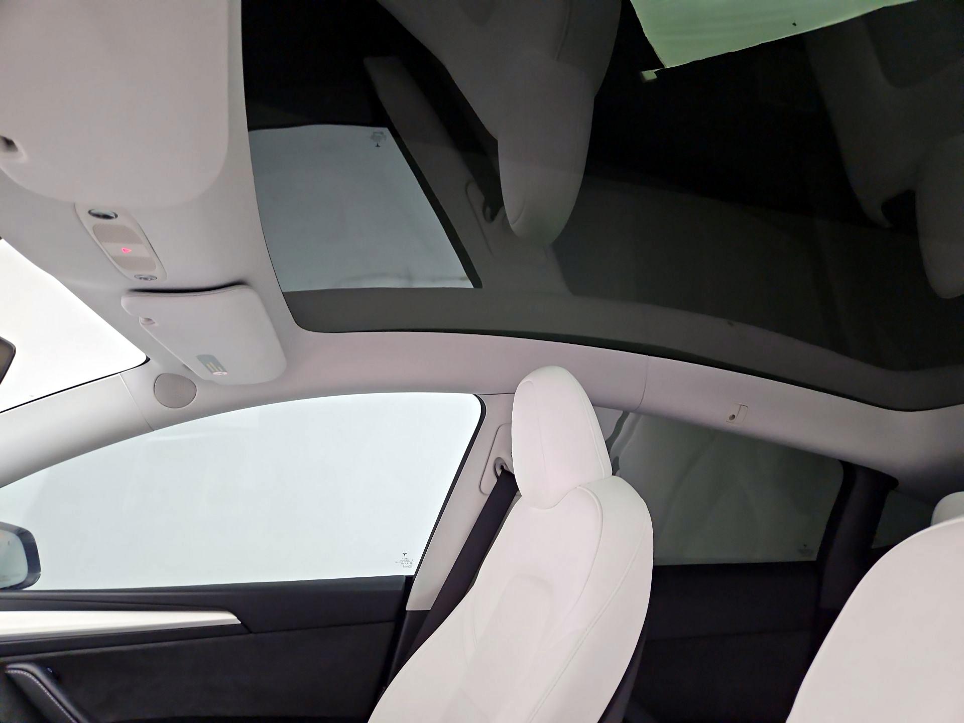 Thumbnail: 2023 Tesla Model Y - 18