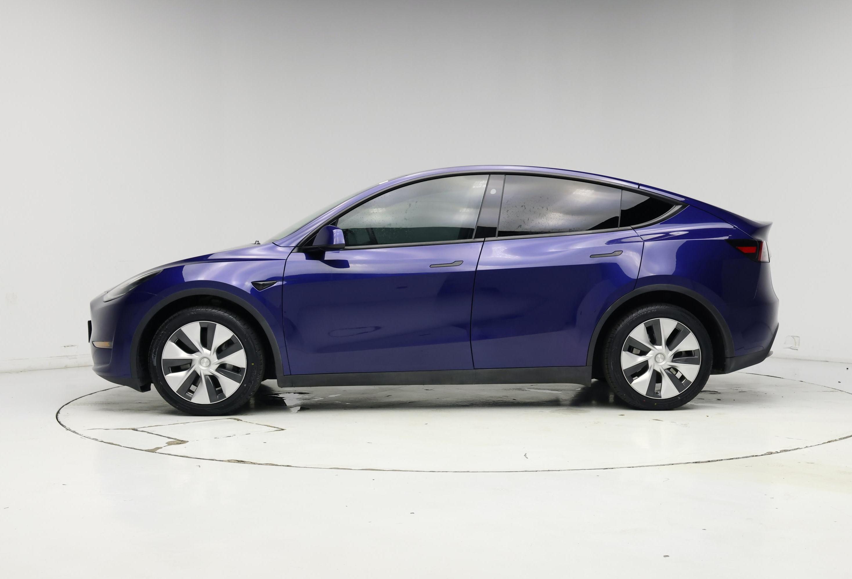 Thumbnail: 2023 Tesla Model Y - 3