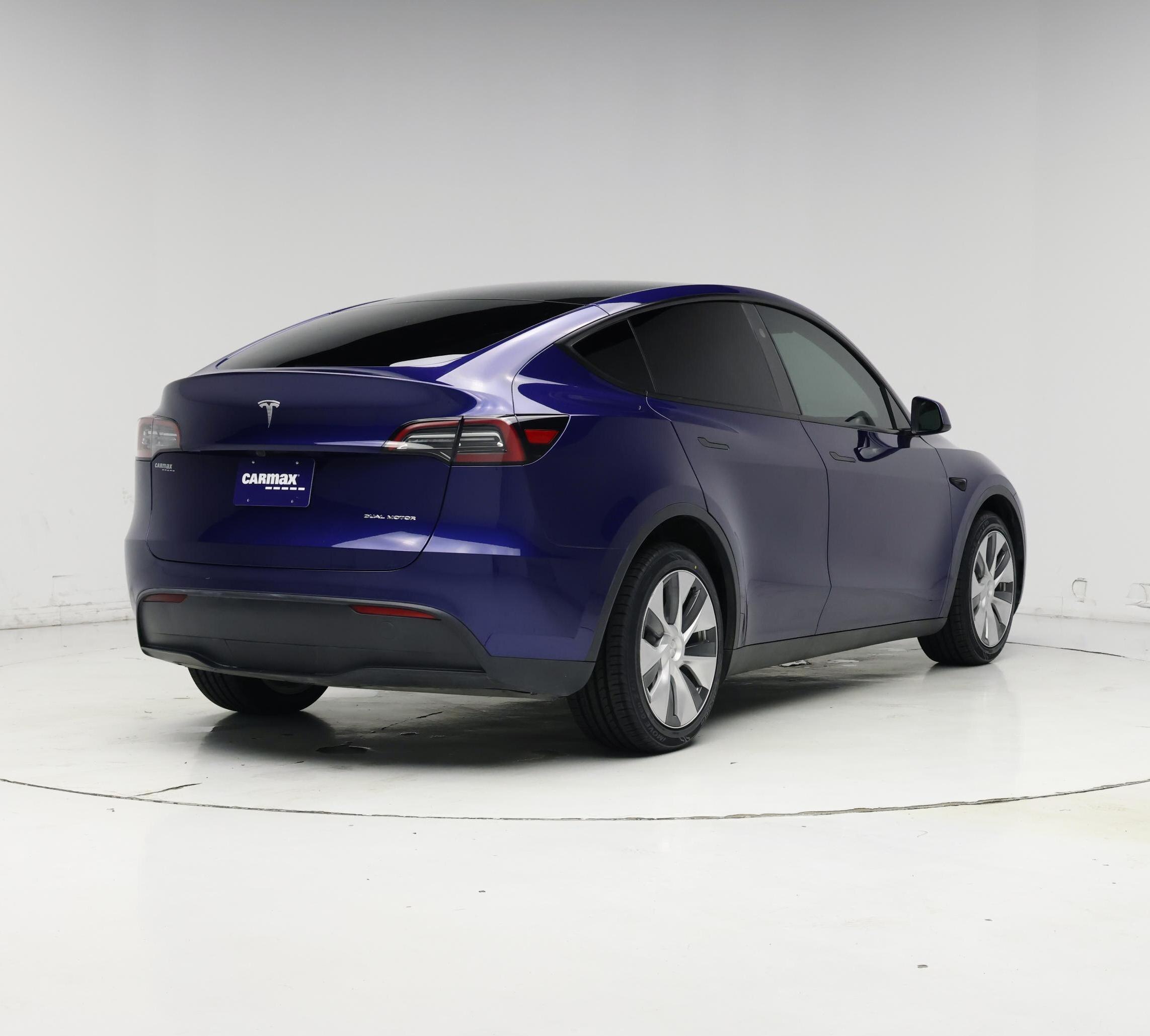 Thumbnail: 2023 Tesla Model Y - 8