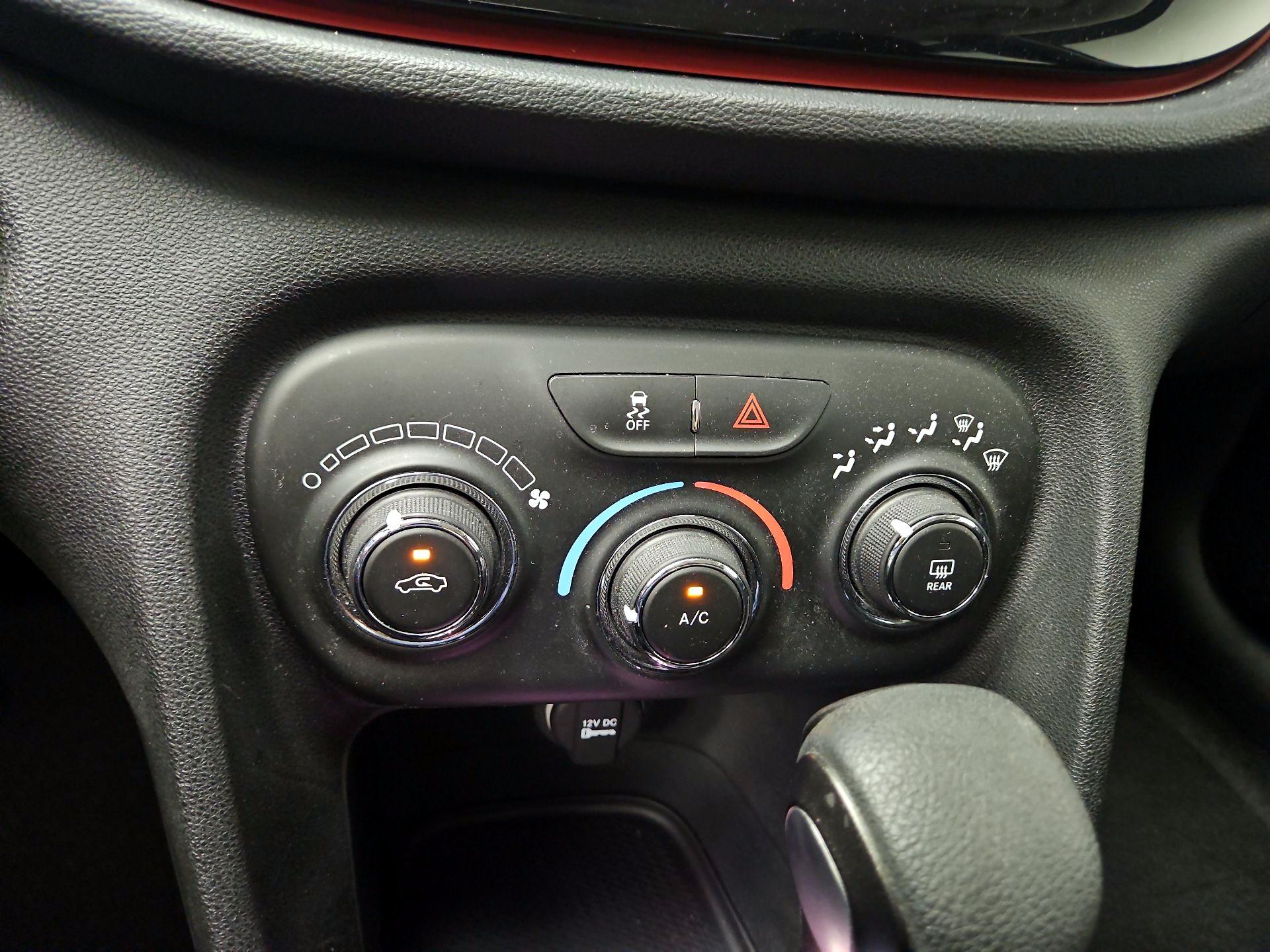 Thumbnail: 2015 Dodge Dart - 15