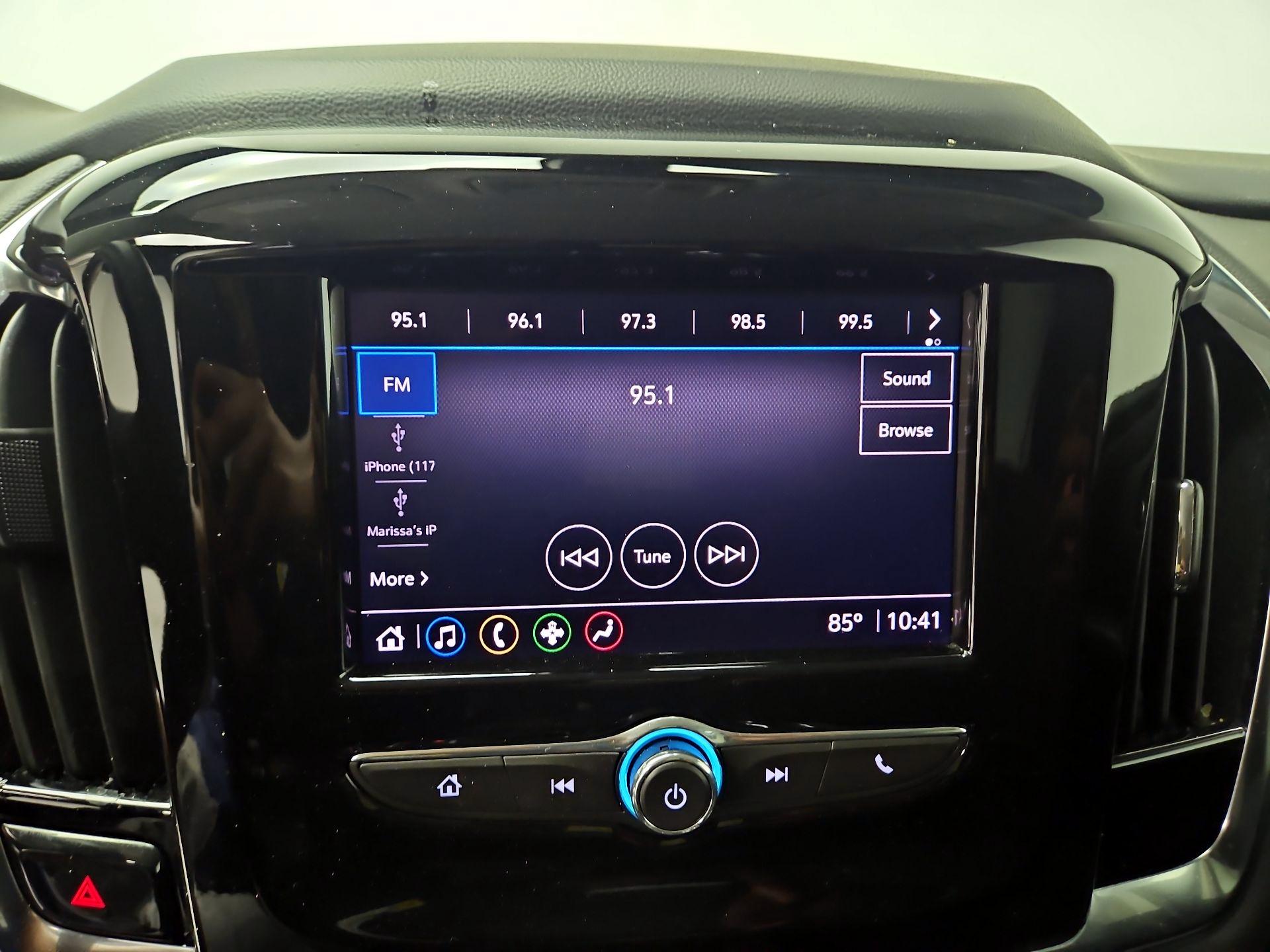 Thumbnail: 2021 Chevrolet Traverse - 15