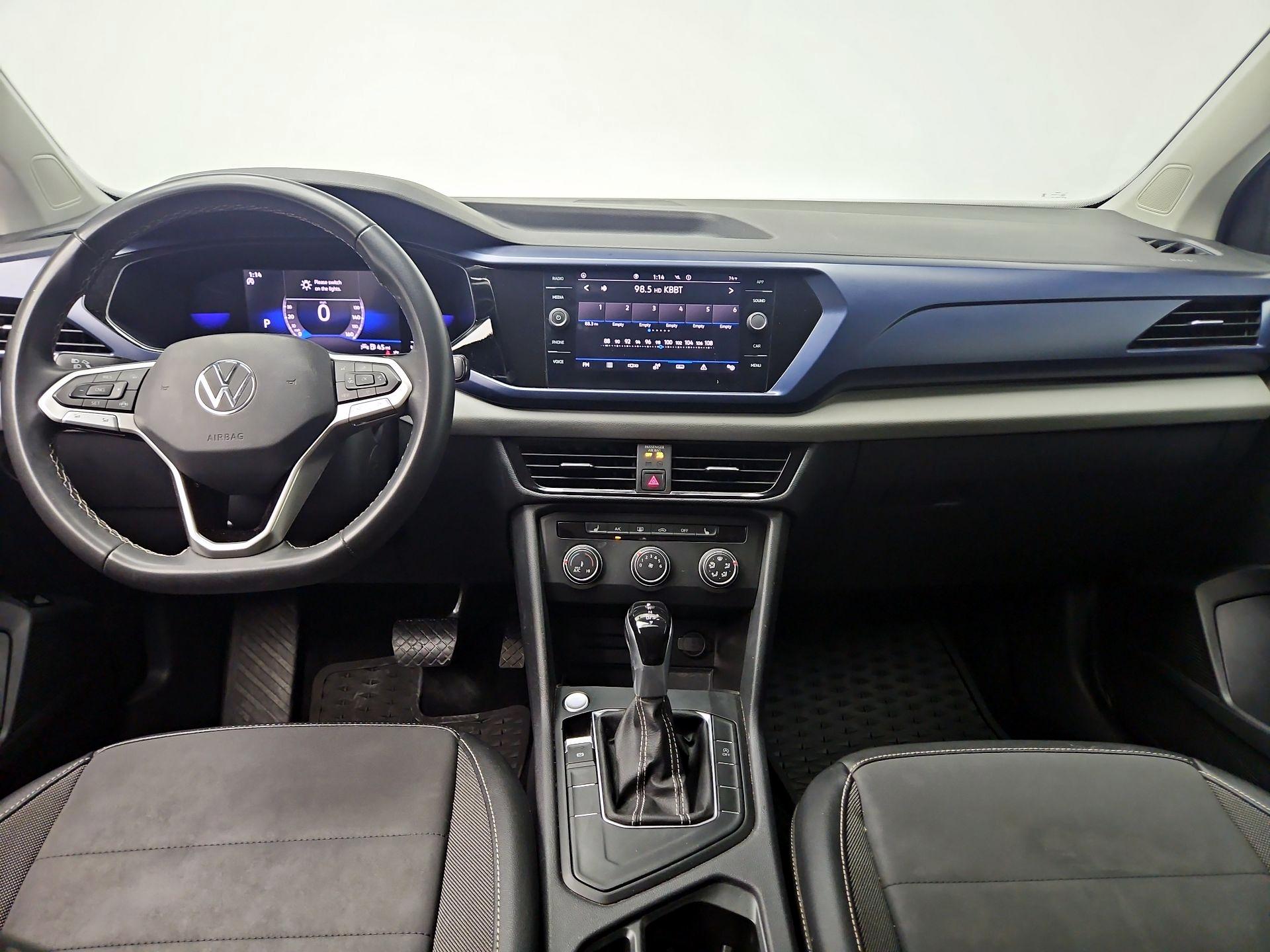 Thumbnail: 2022 Volkswagen Taos - 9
