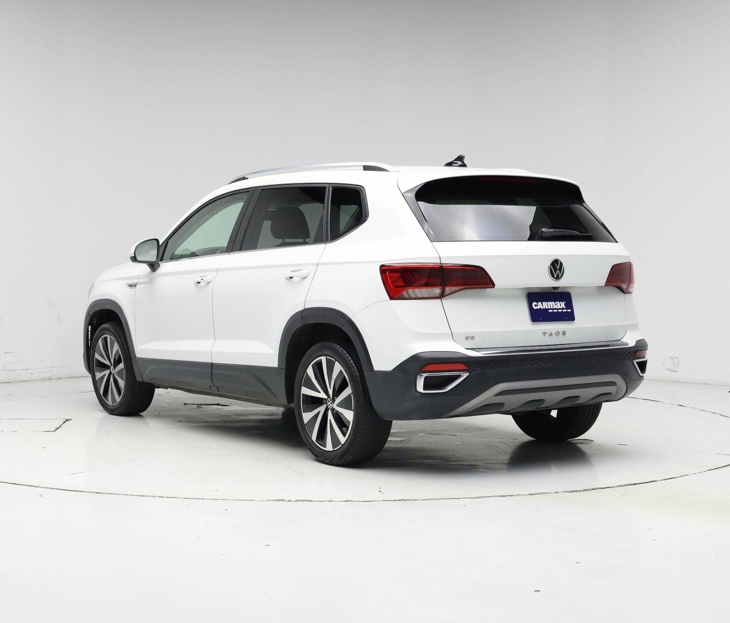 Thumbnail: 2022 Volkswagen Taos - 2