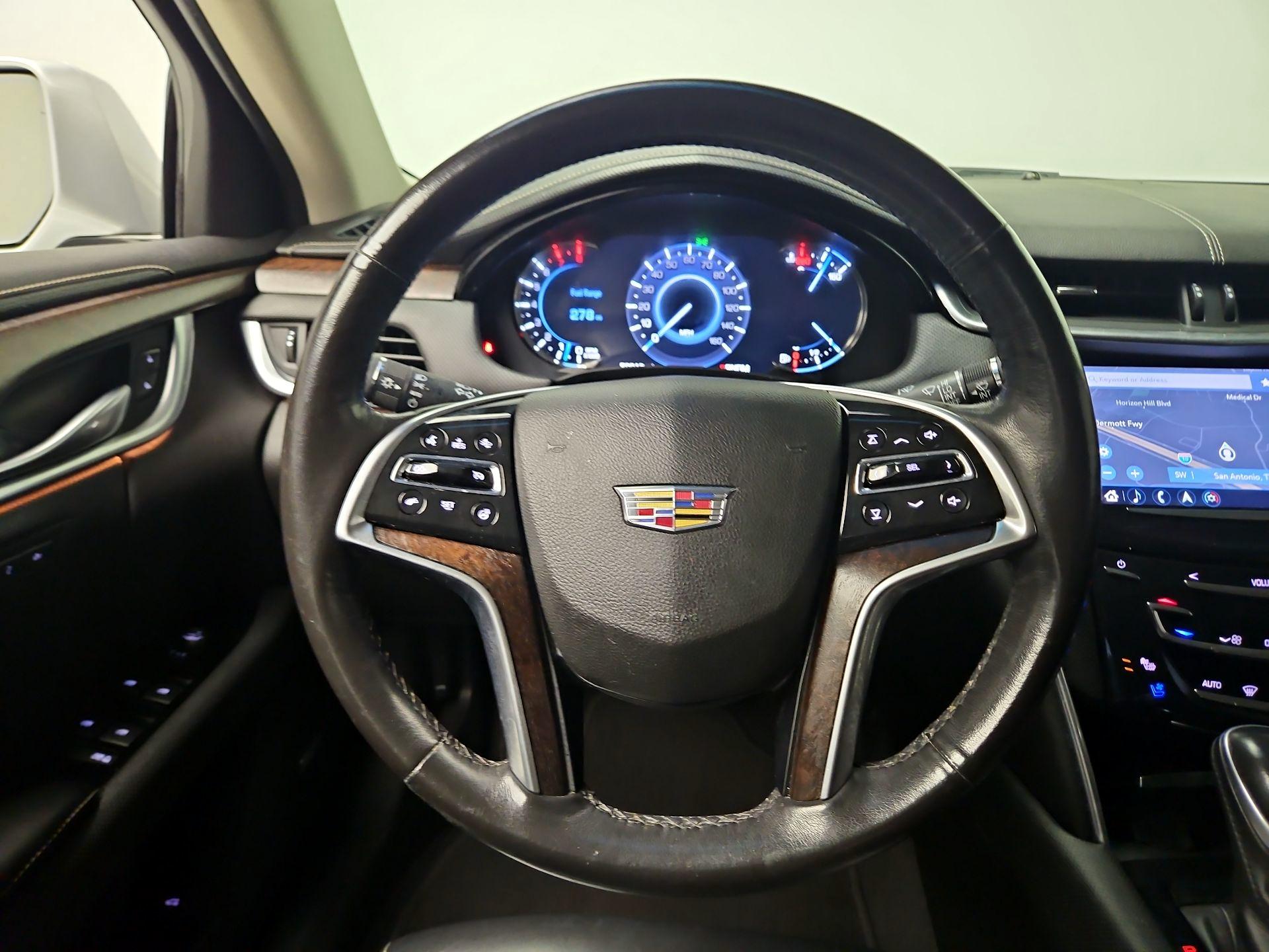 Thumbnail: 2019 Cadillac XTS - 10