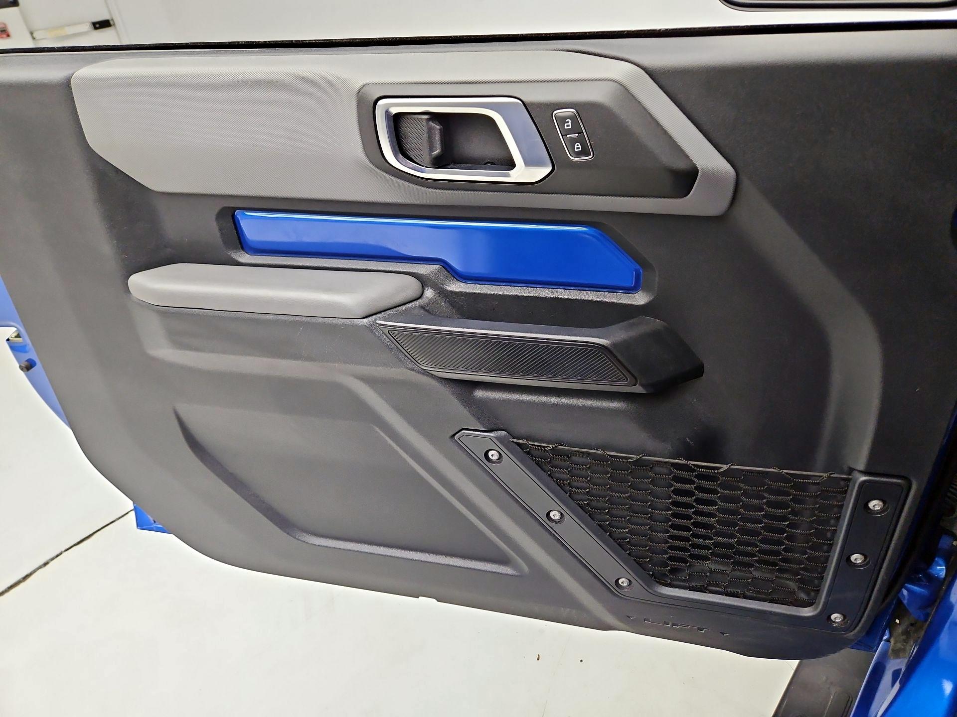 Thumbnail: 2022 Ford Bronco - 12