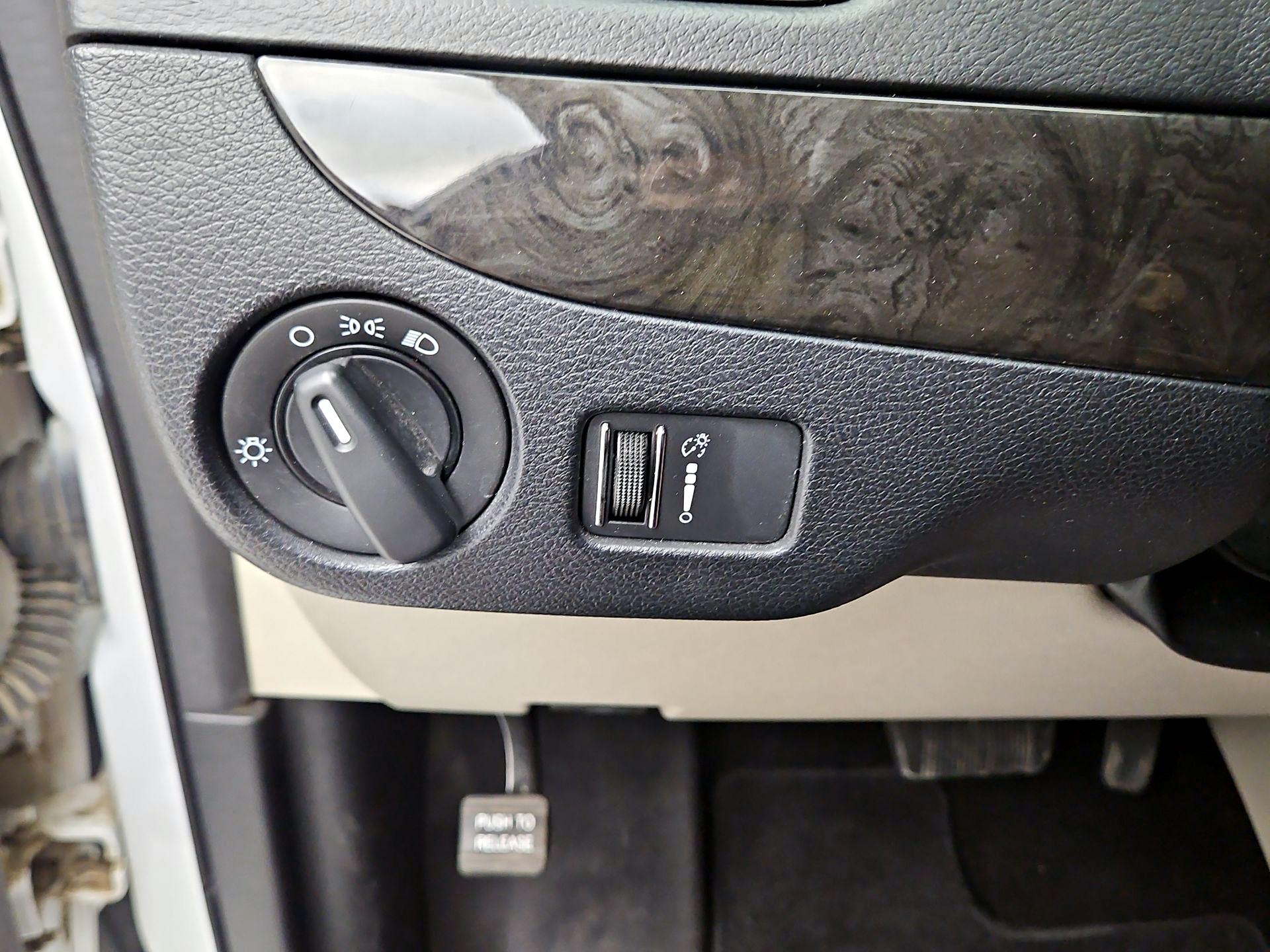 Thumbnail: 2019 Dodge Grand Caravan - 13