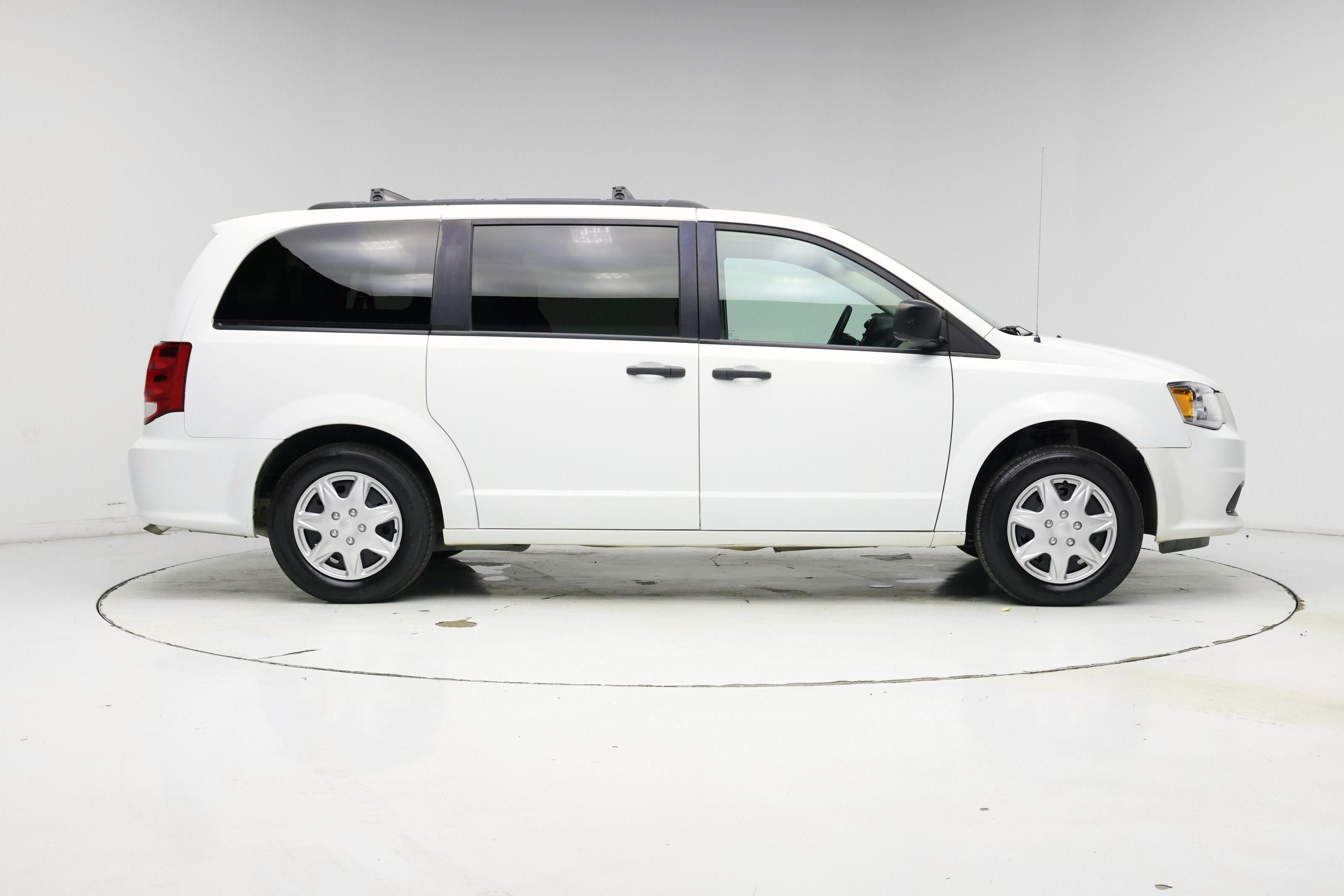 Thumbnail: 2019 Dodge Grand Caravan - 7