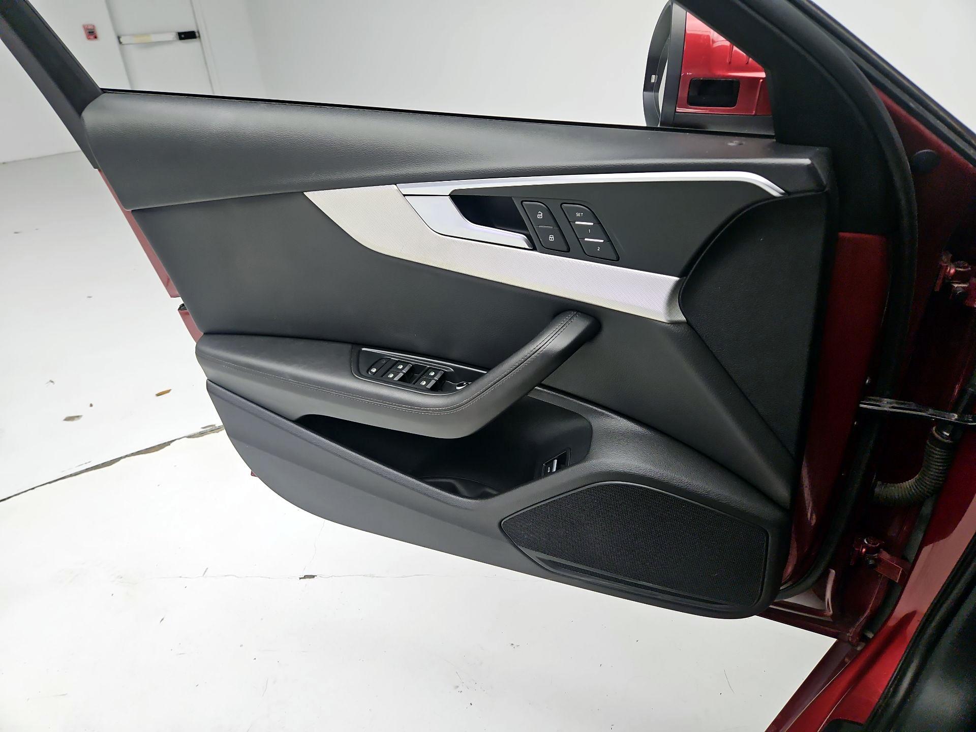 Thumbnail: 2019 Audi A4 - 12