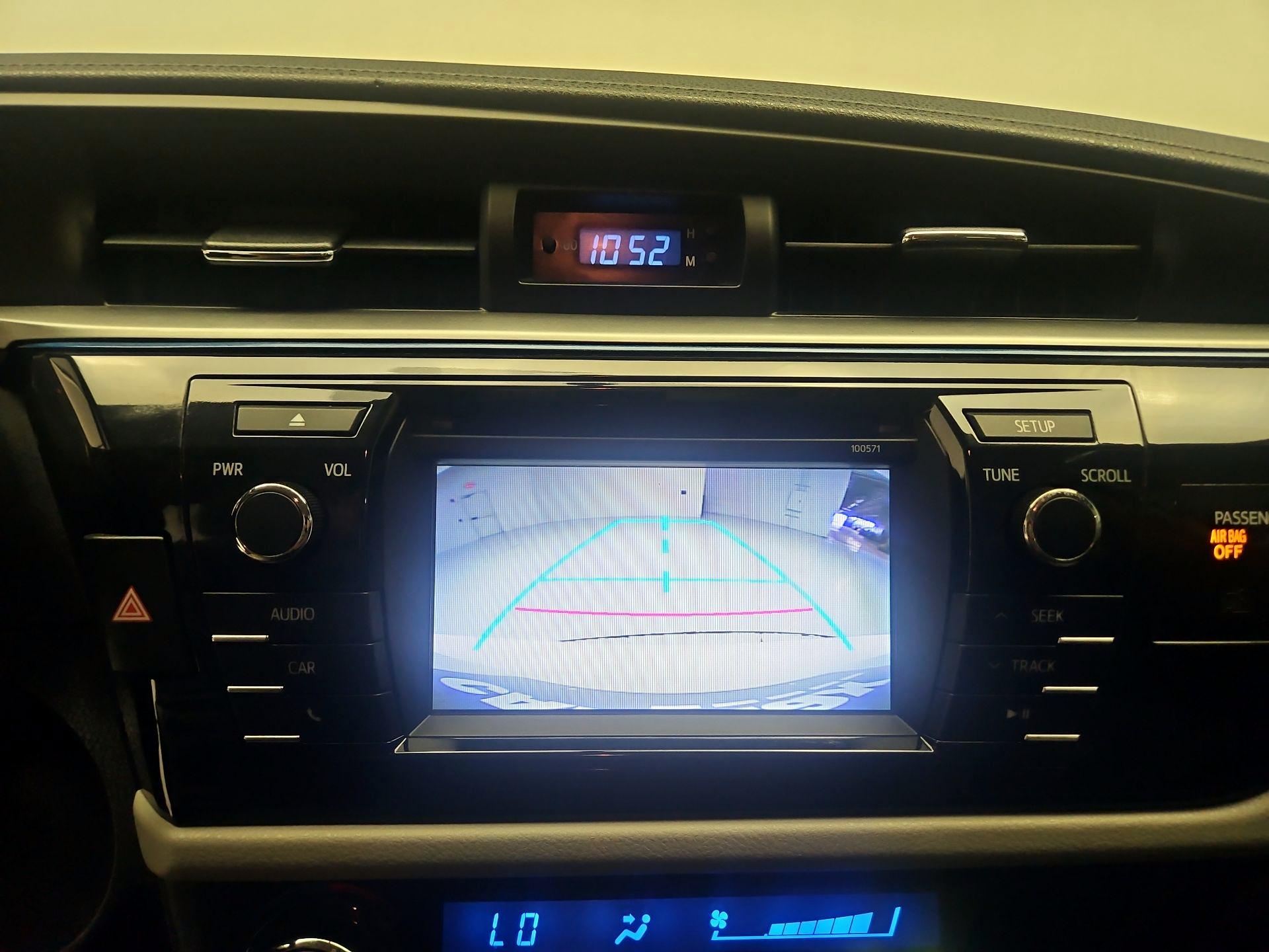 Thumbnail: 2016 Toyota Corolla - 14