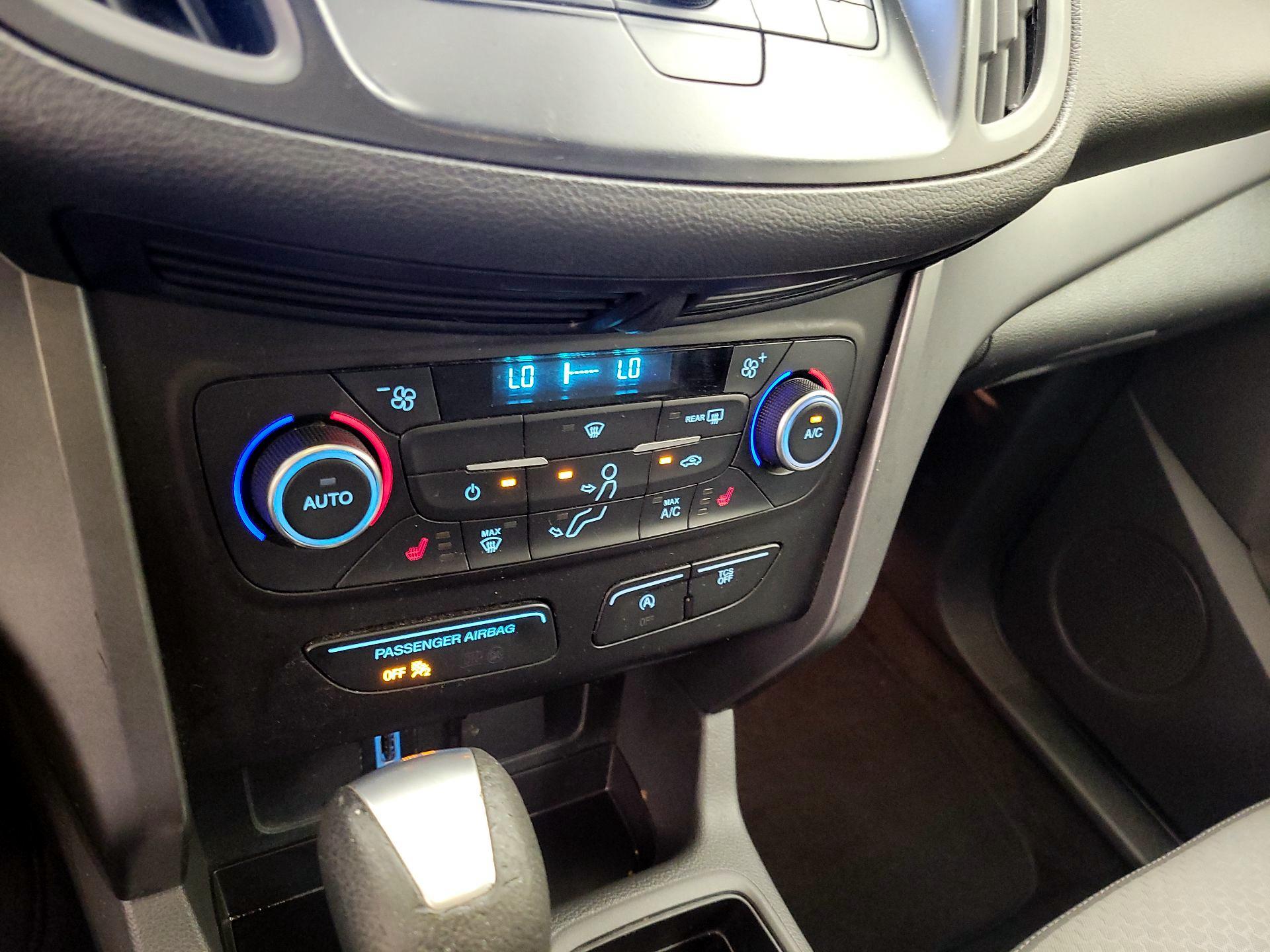 Thumbnail: 2017 Ford Escape - 16
