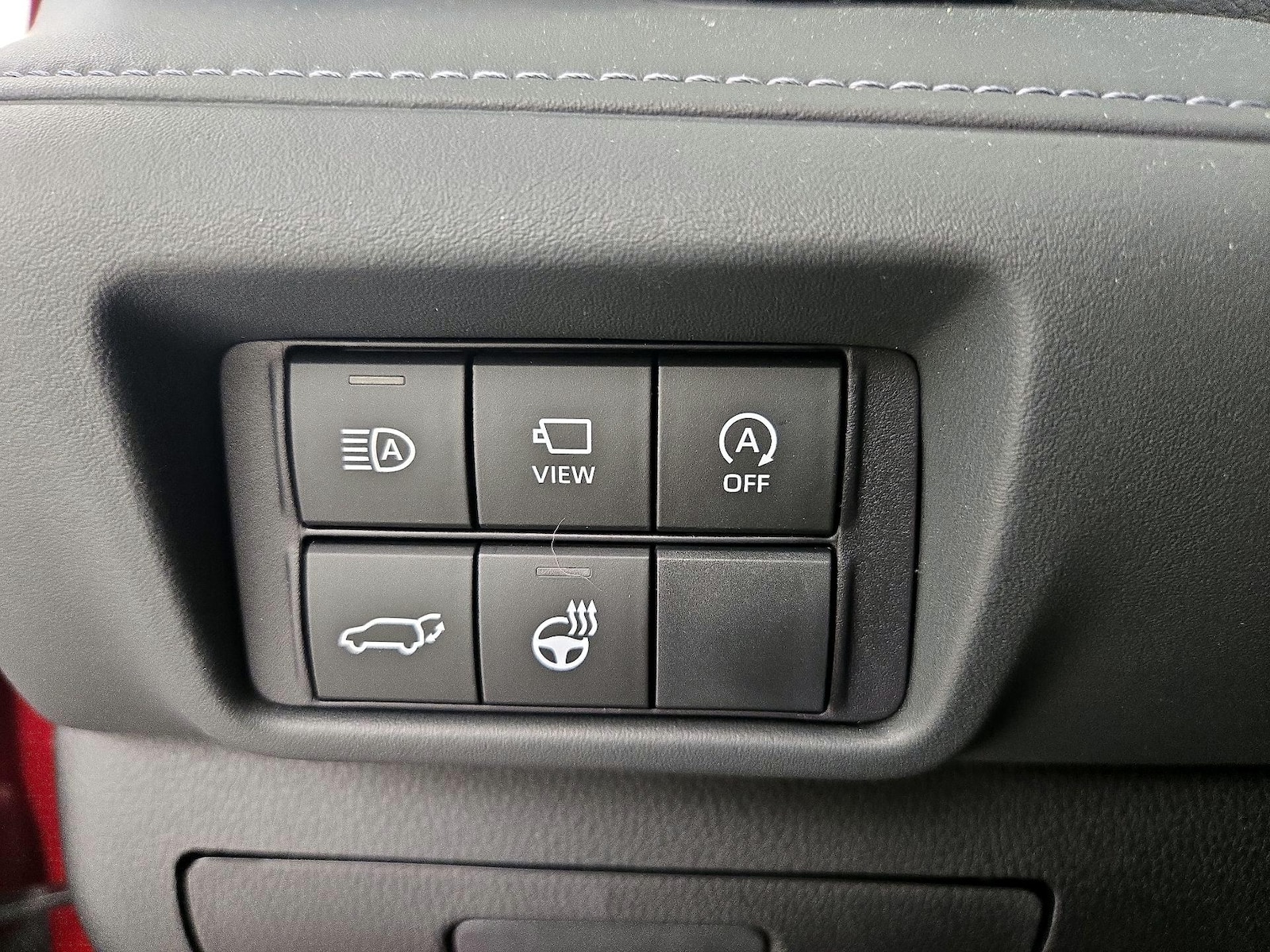 2026 Toyota Highlander Platinum - Photo 14