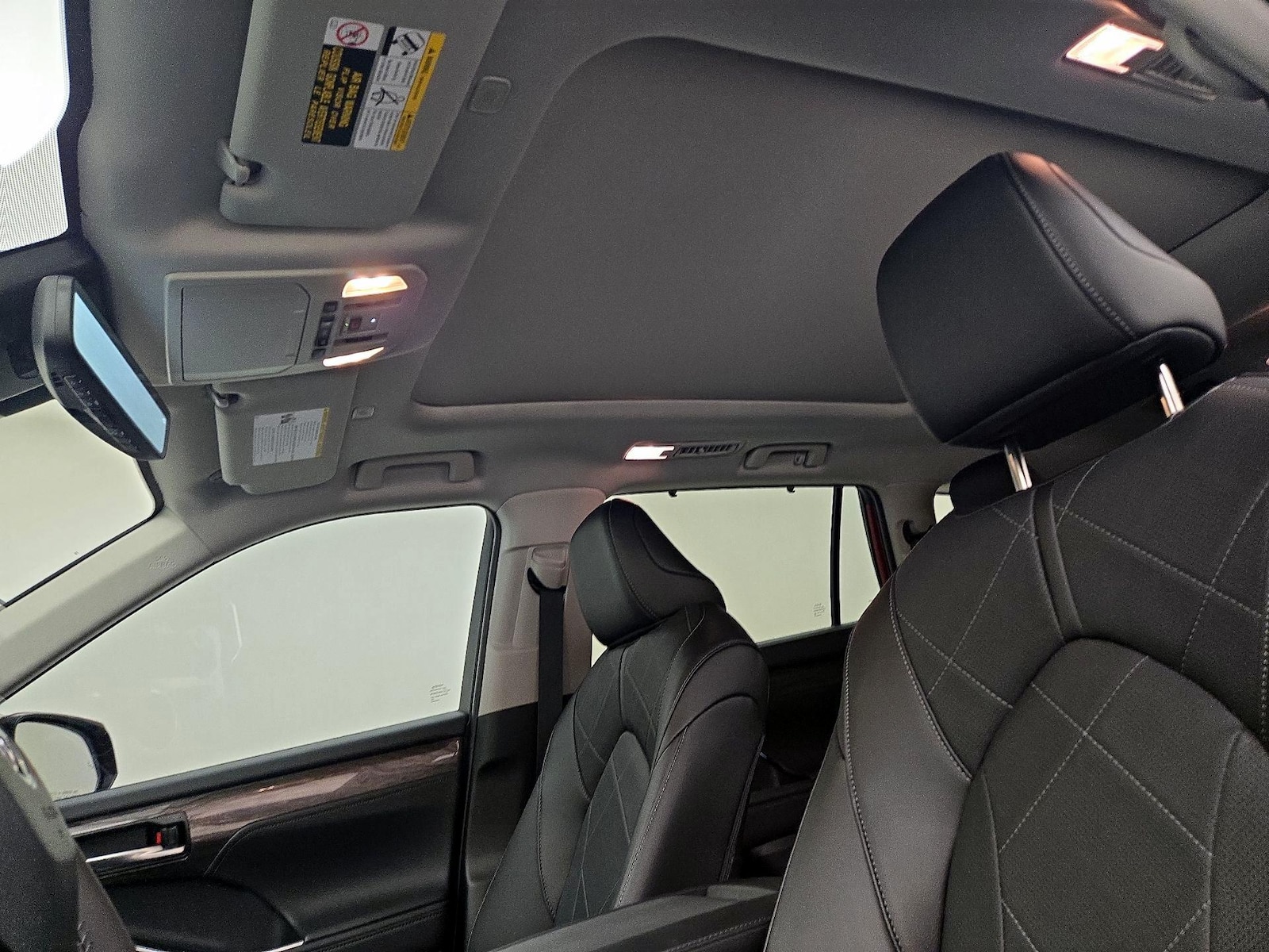 2026 Toyota Highlander Platinum - Photo 20