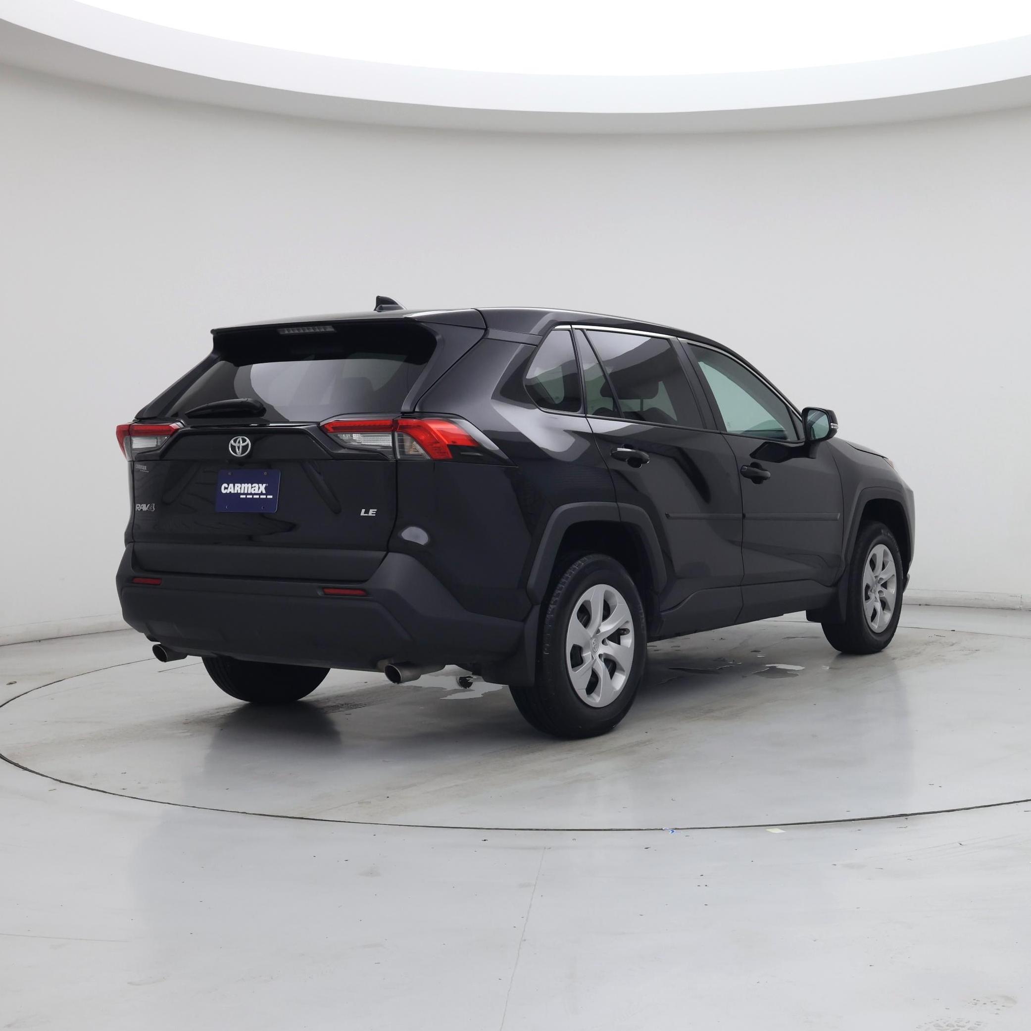 Thumbnail: 2024 Toyota RAV4 - 8